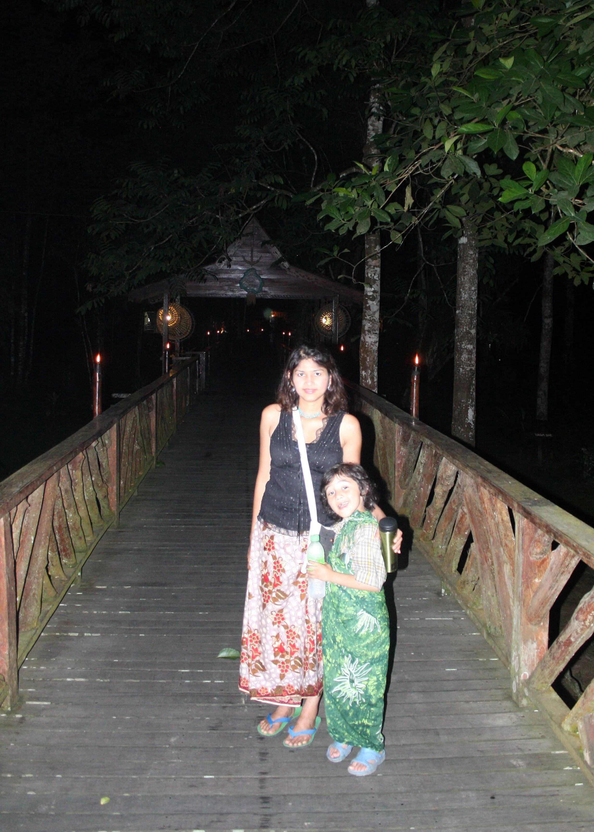 KINABATANGAN RIVER BORNEO - SUKAU RAINFOREST LODGE DINNER (2).JPG