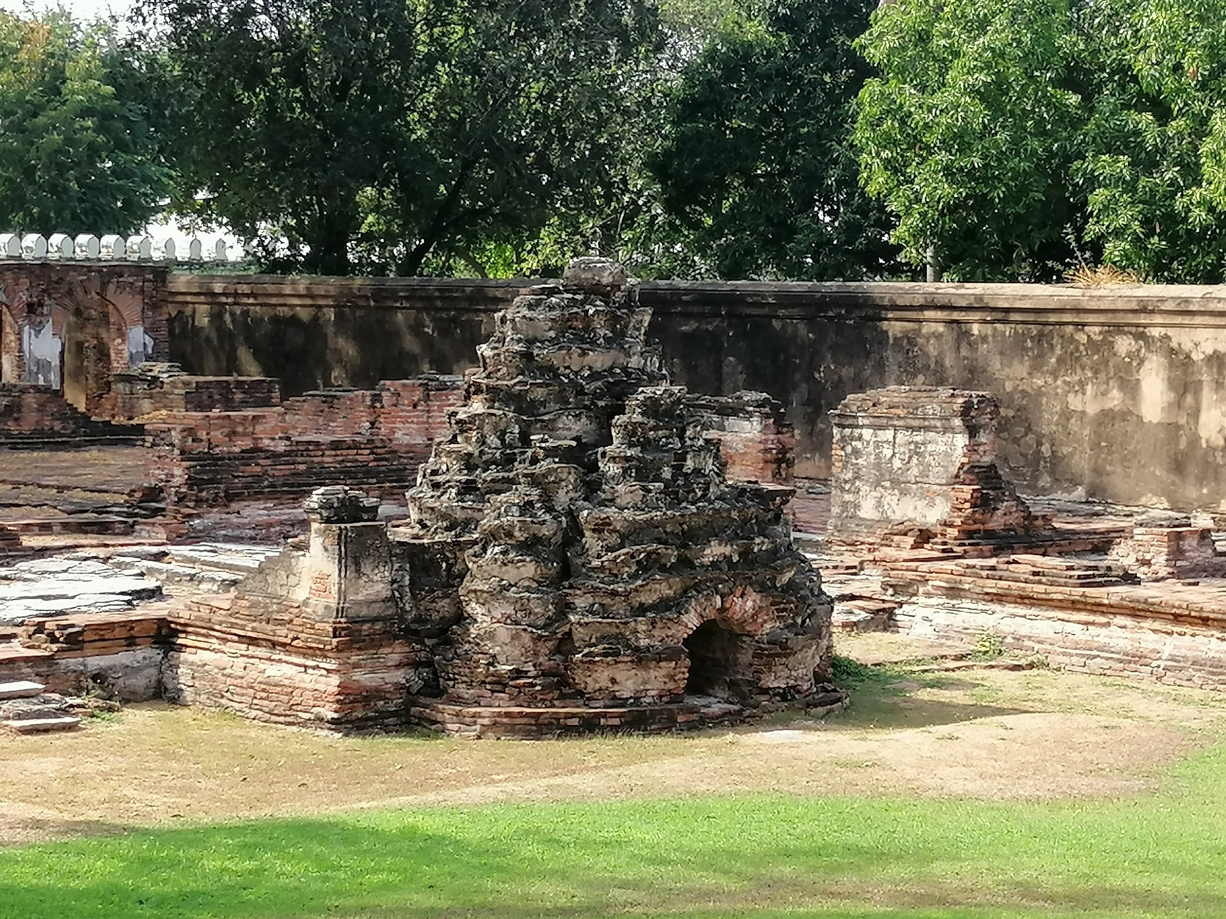 2020 Lopburi City and Temples with Cokie (21).jpg