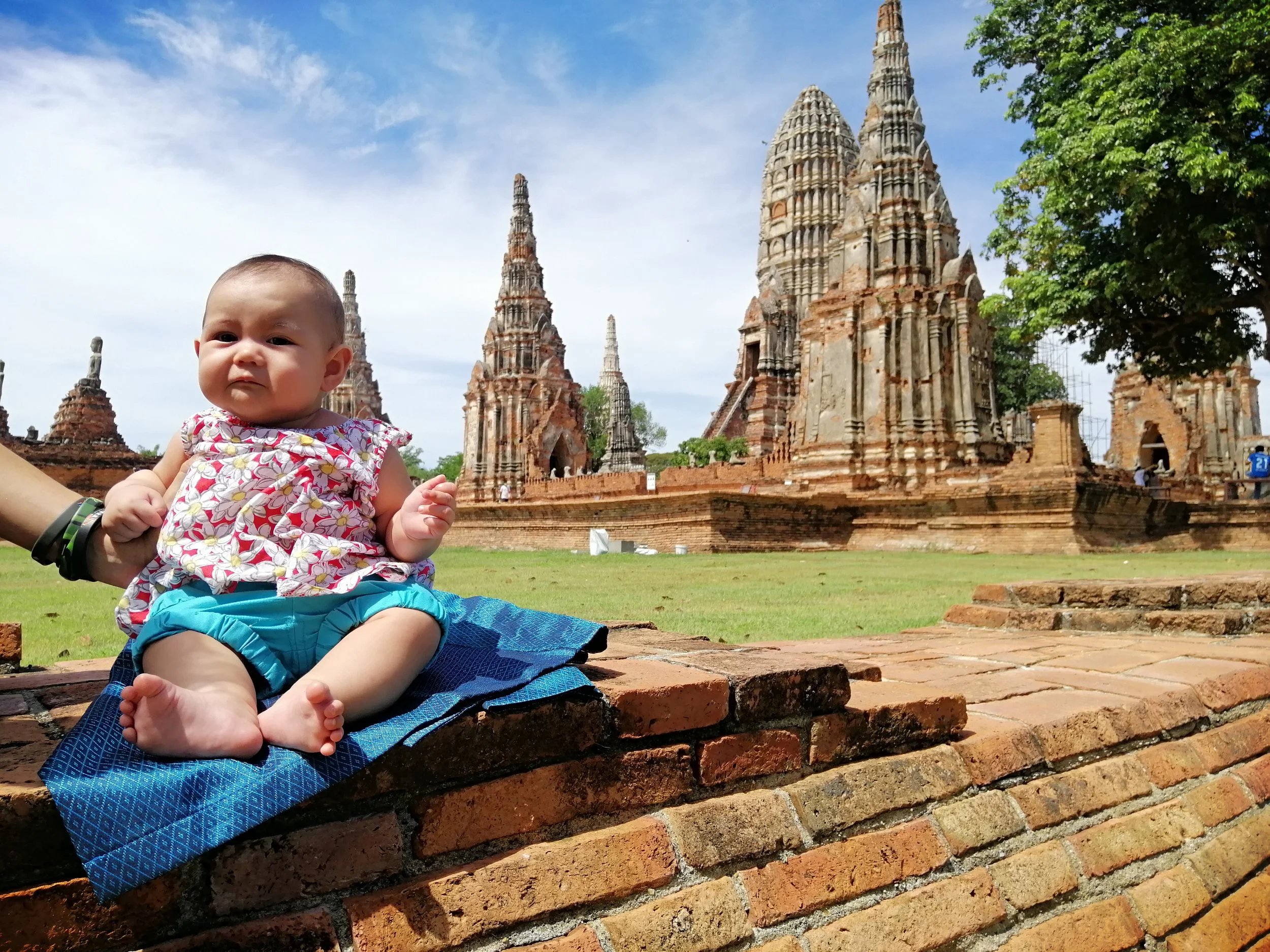 2020 Ayutthaya with Liana & Gift and Mom (27).jpg