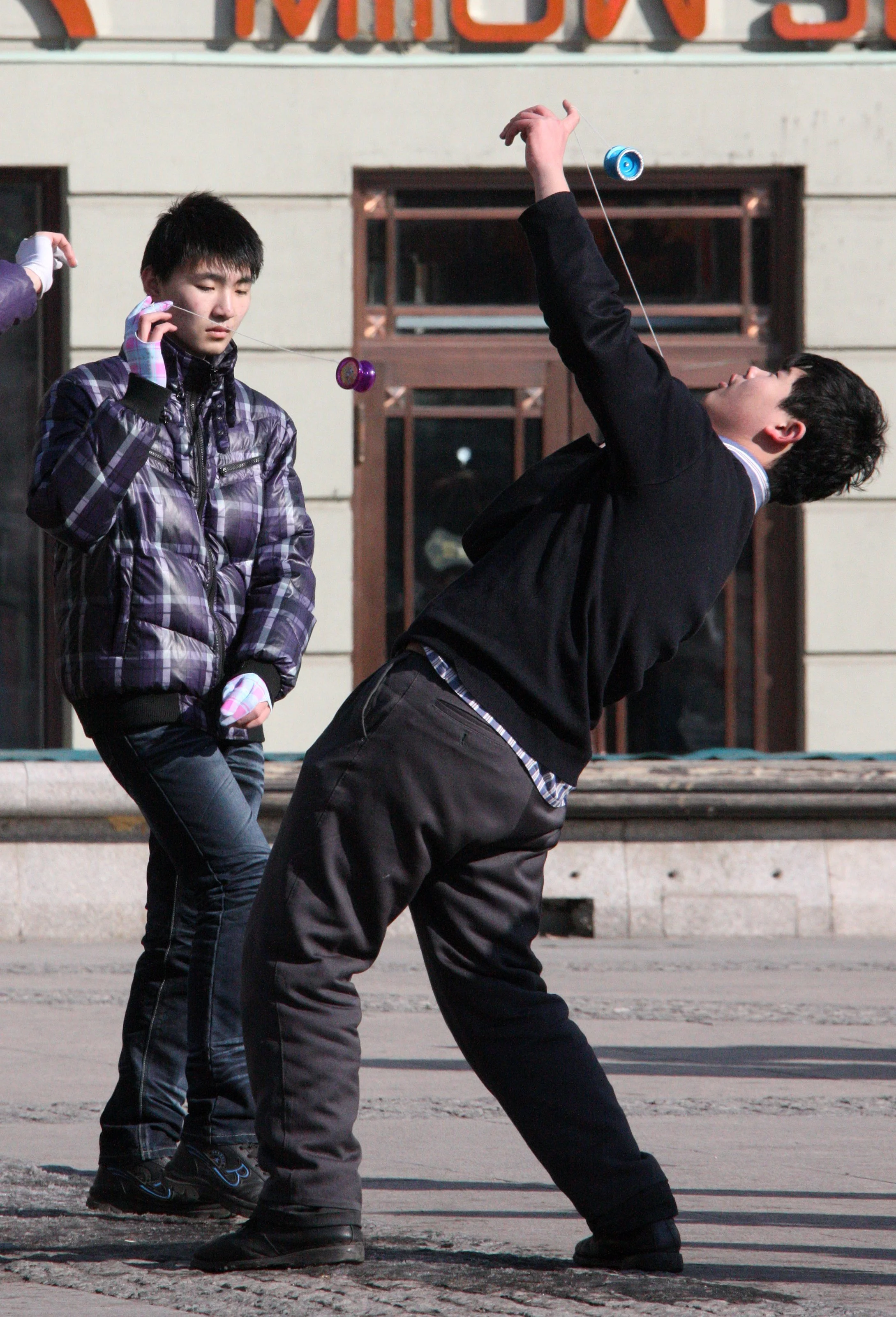 HARBIN CITY SCENES CHINA (15).JPG