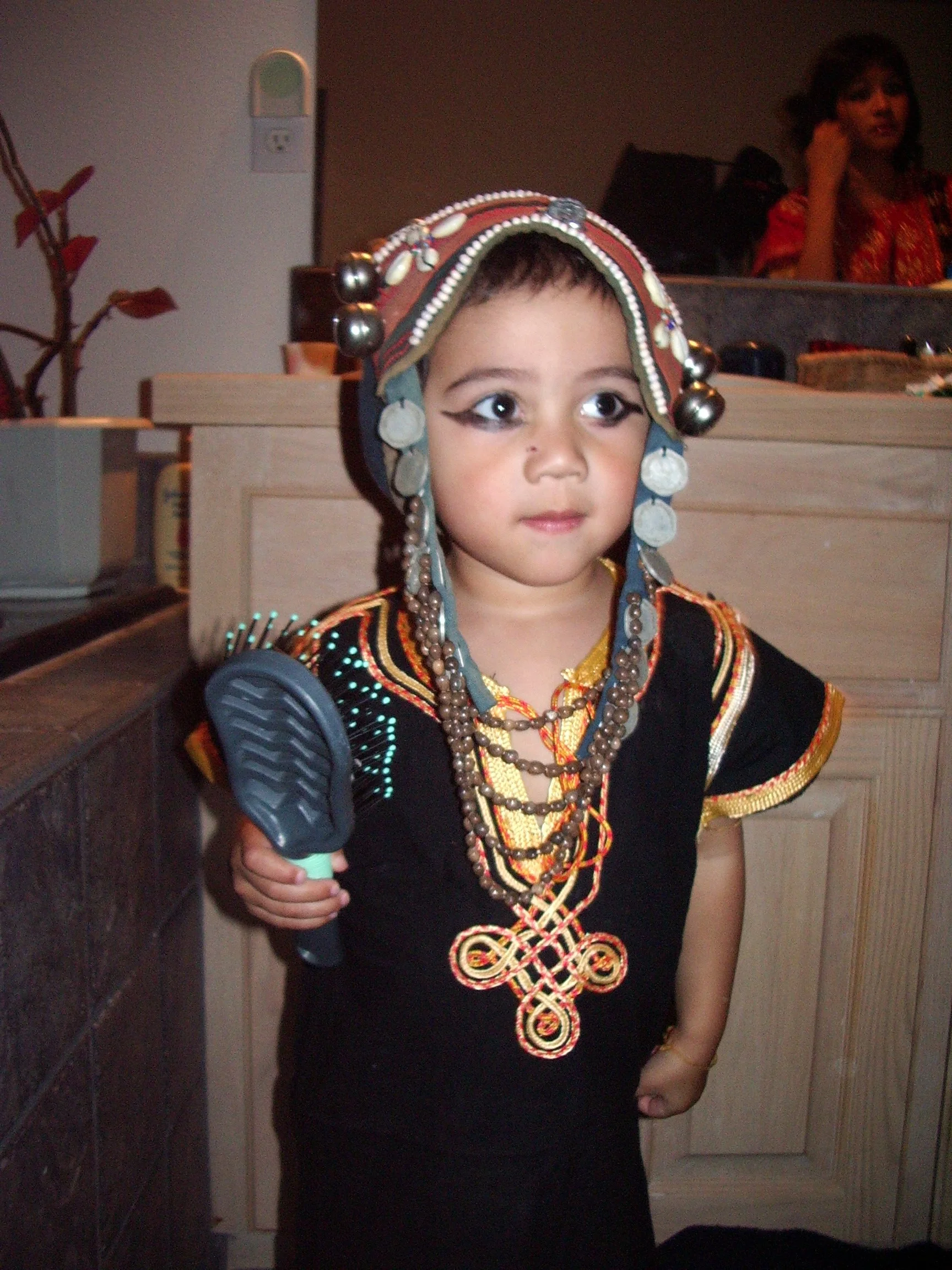 2004-10-31 HALLOWEEN 2005 (7).jpg