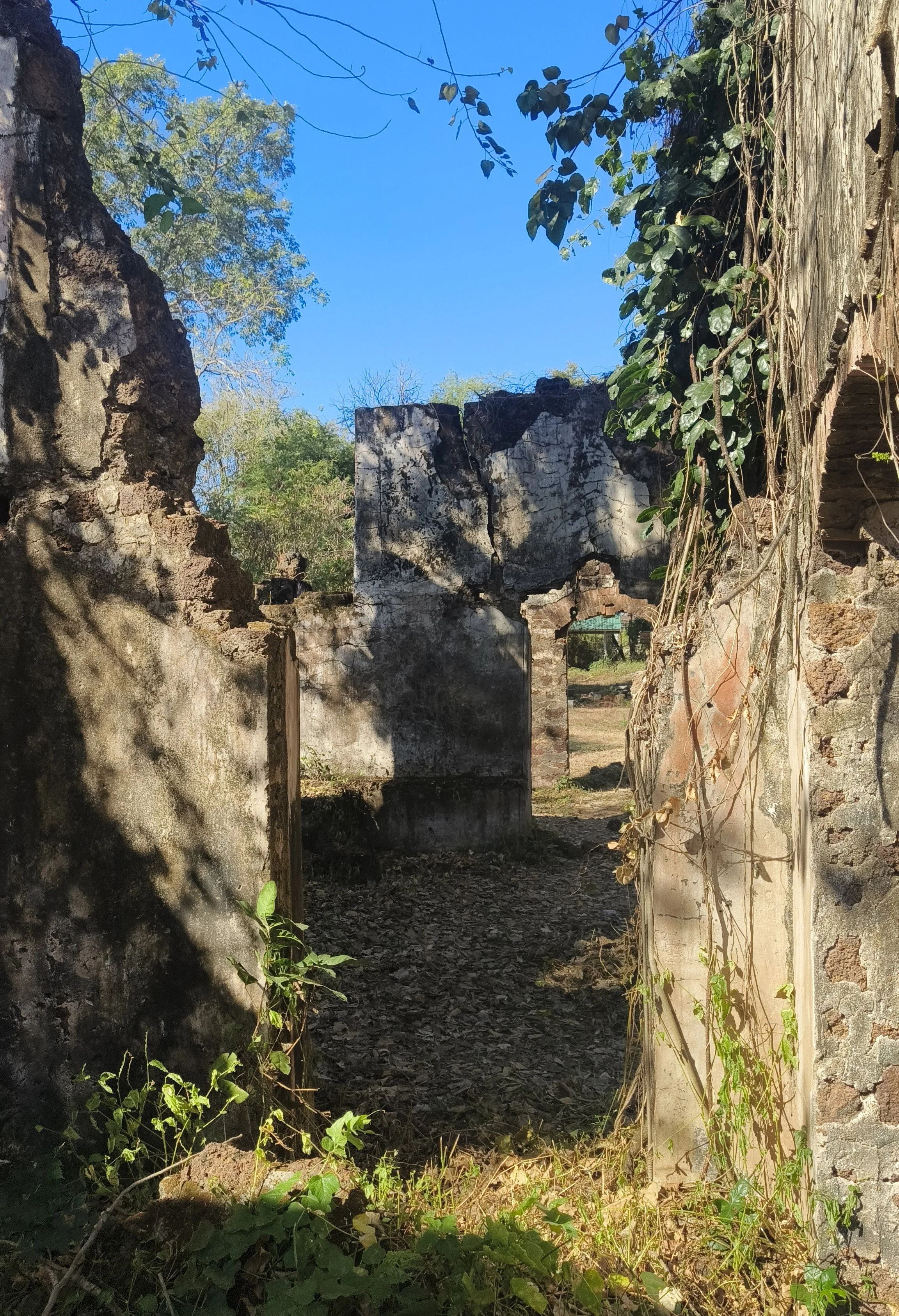 Stone House - Sakon Nakhon Province (4).jpg