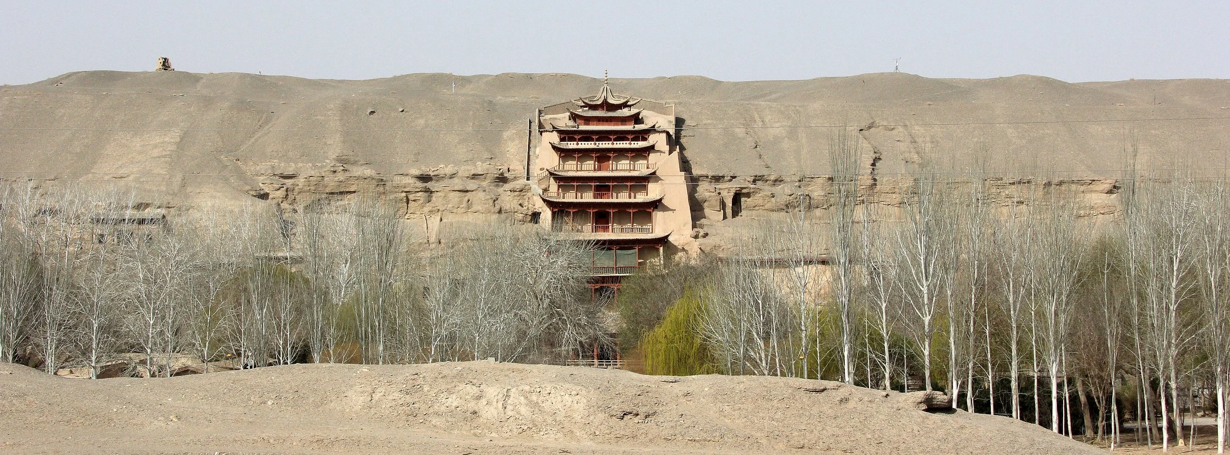 MOGAO GROTTOES - DUNHUANG GANSU CHINA (5).JPG