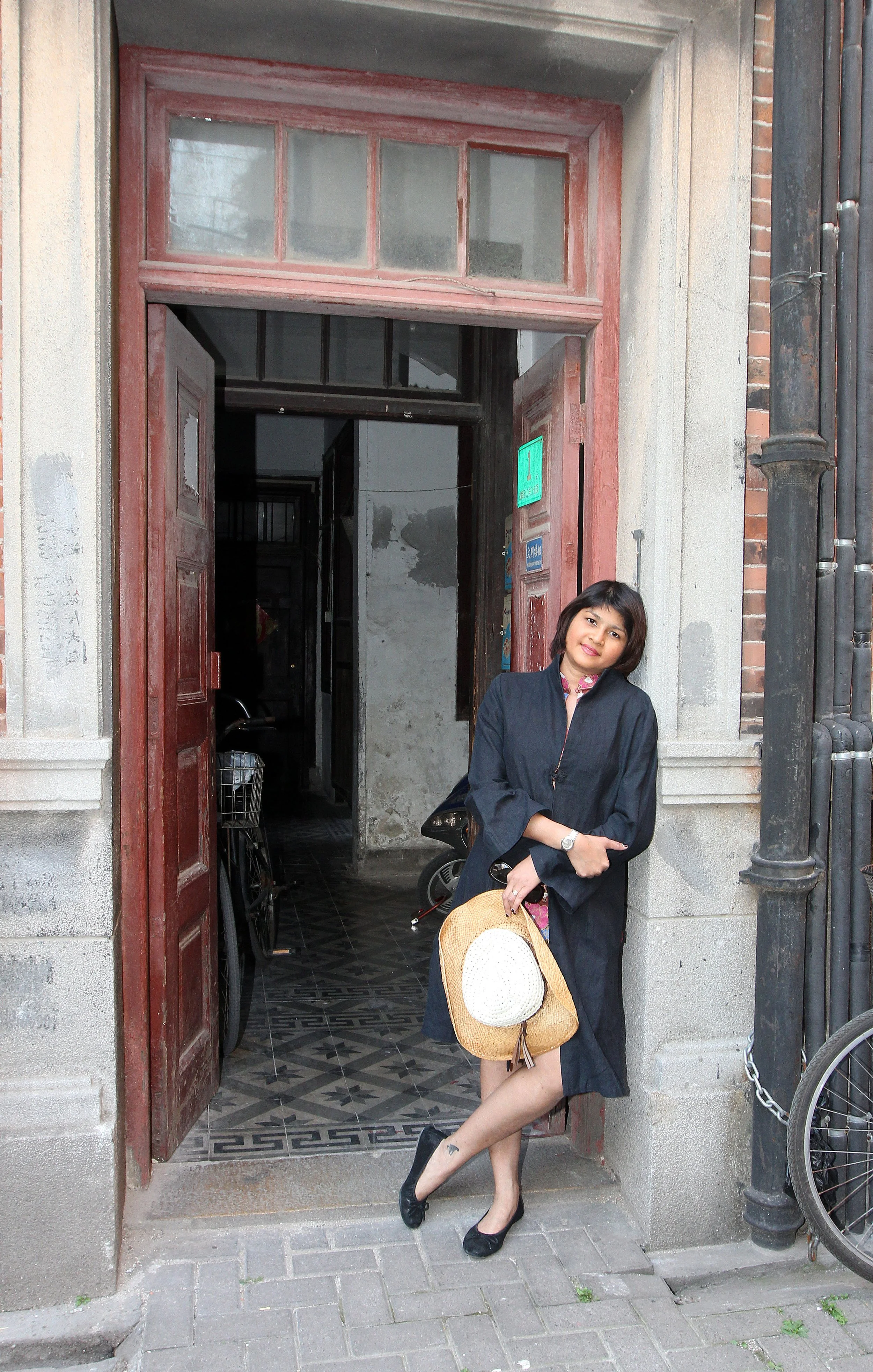 LILONG ALLEYS OFF WEST NANJING ROAD NEAR US CONSULATE - SHANGHAI (68).JPG