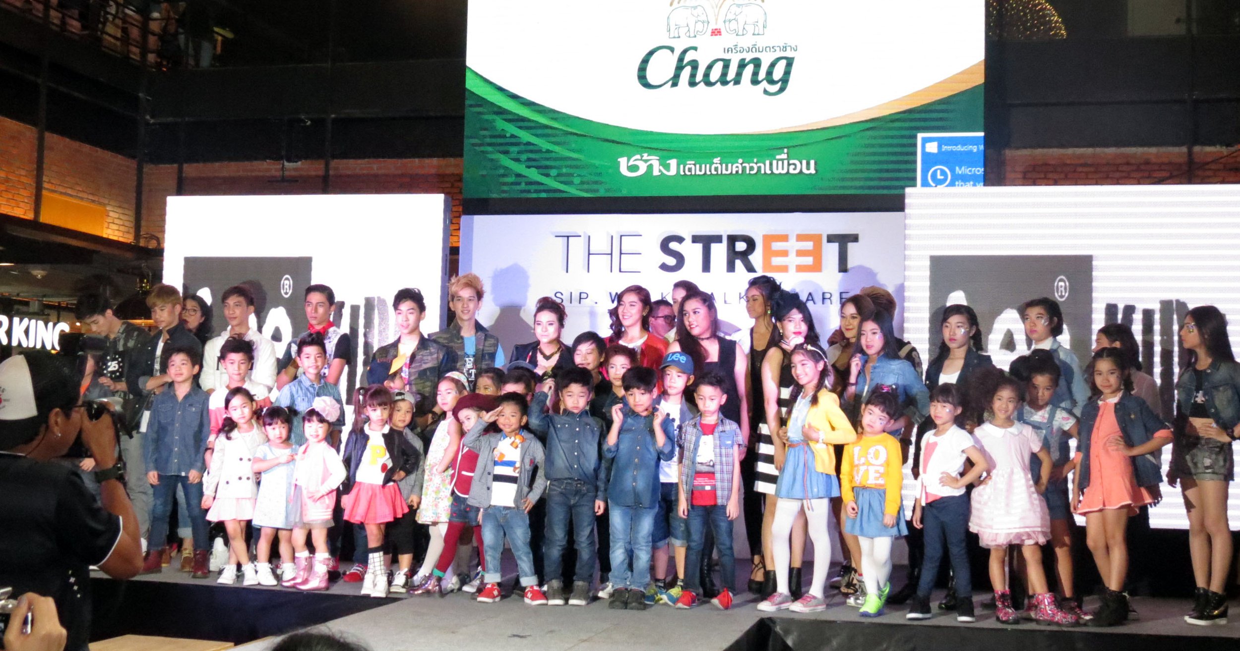 2016 Monkey Town Modeling Cokie in Bangkok (7).JPG