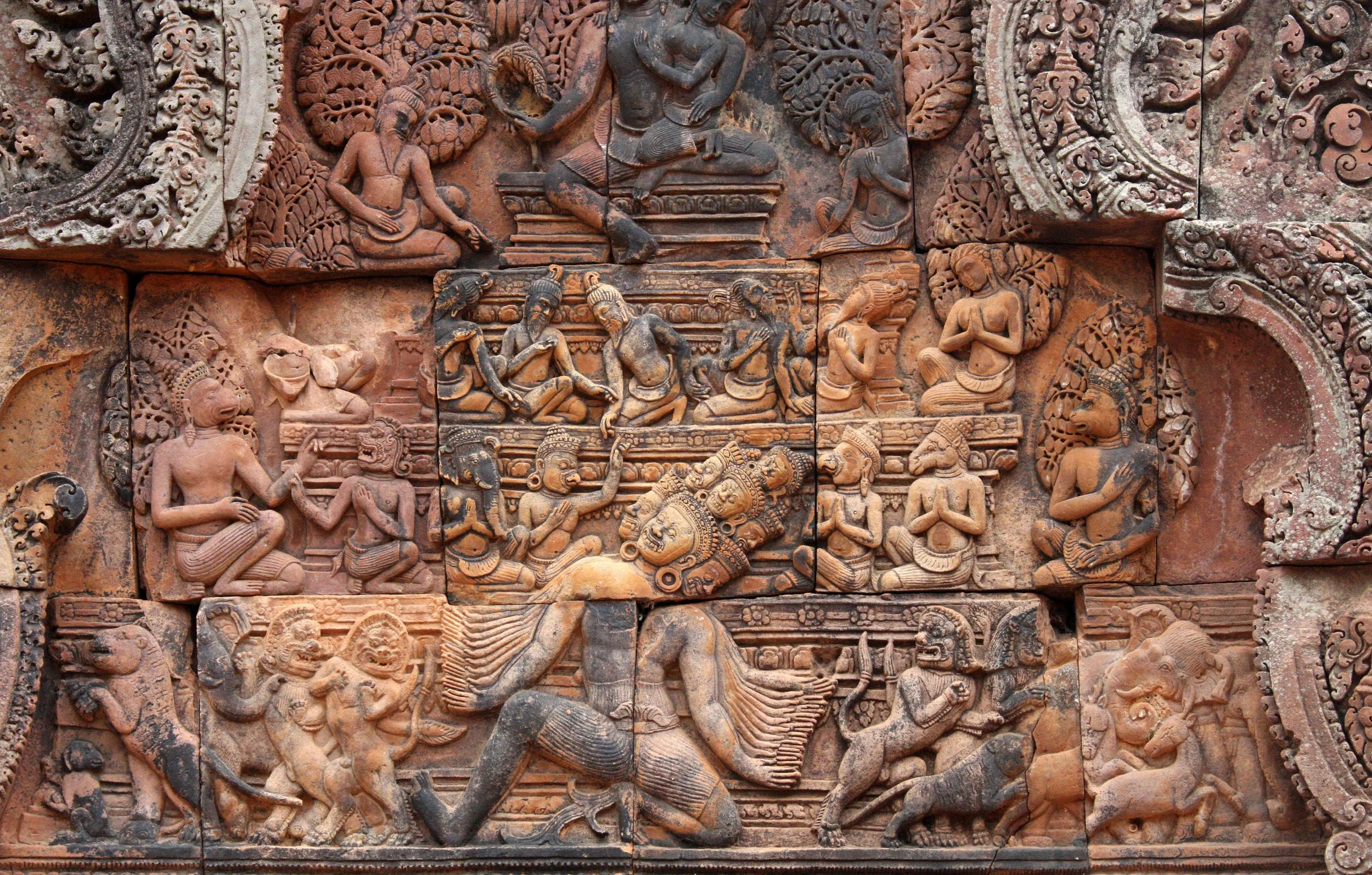 BANTEAY SREI TEMPLE CAMBODIA - JULY 2010 (28).JPG