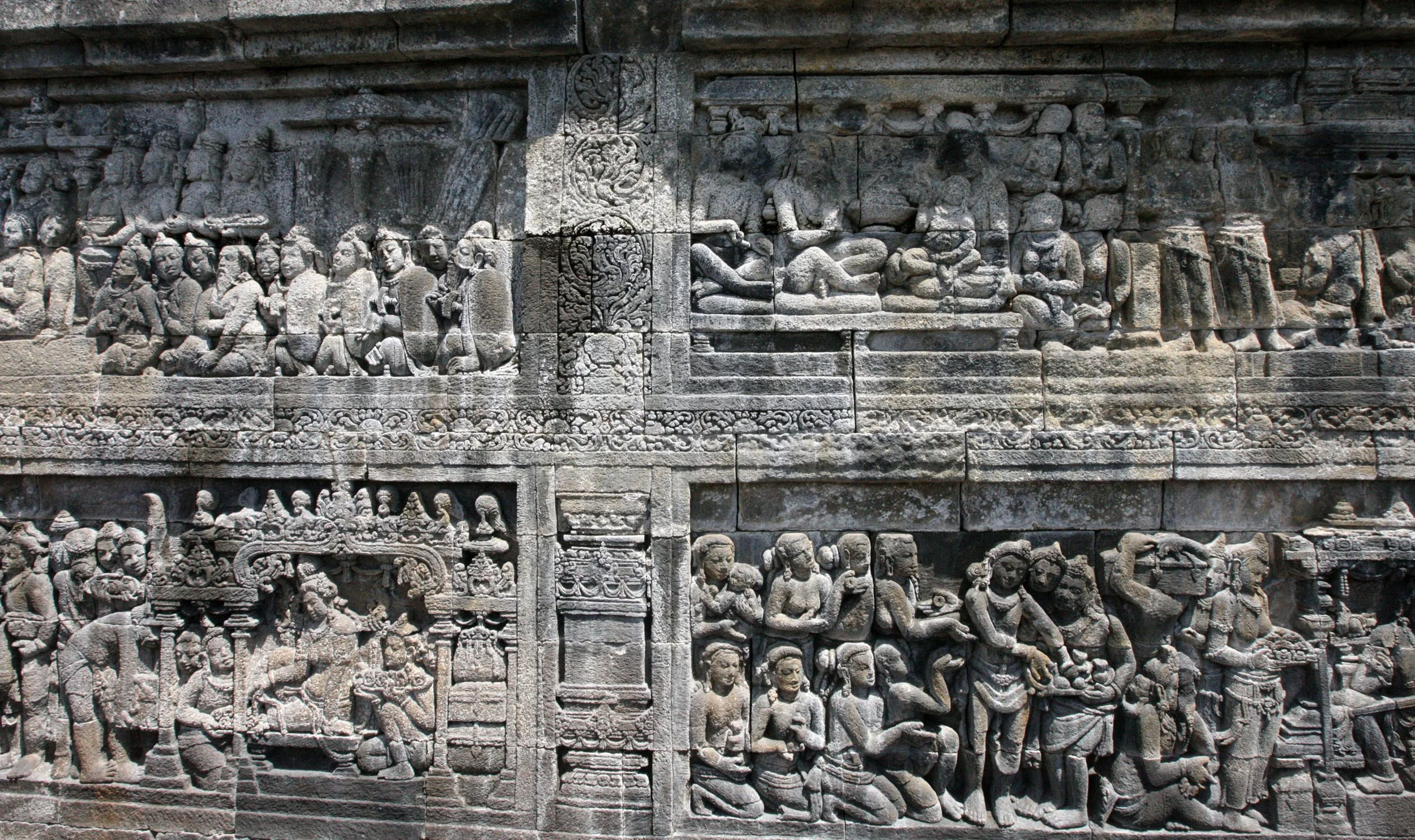 BOROBUDUR RUINS - YOGYAKARTA INDONESIA (10).JPG