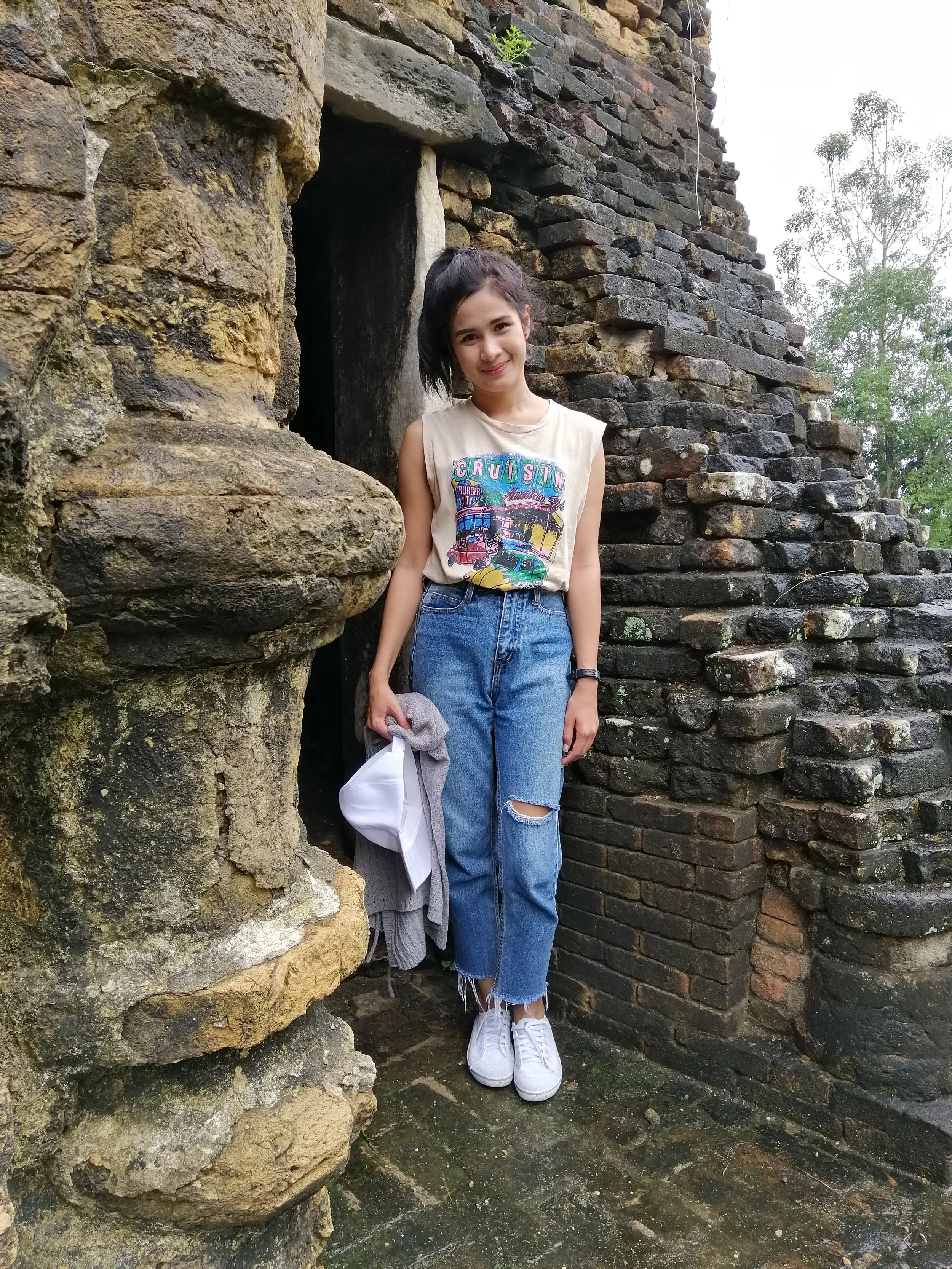2018 Chaiya Wat Kaew Road Trip with Gift and Cokie (15).jpg