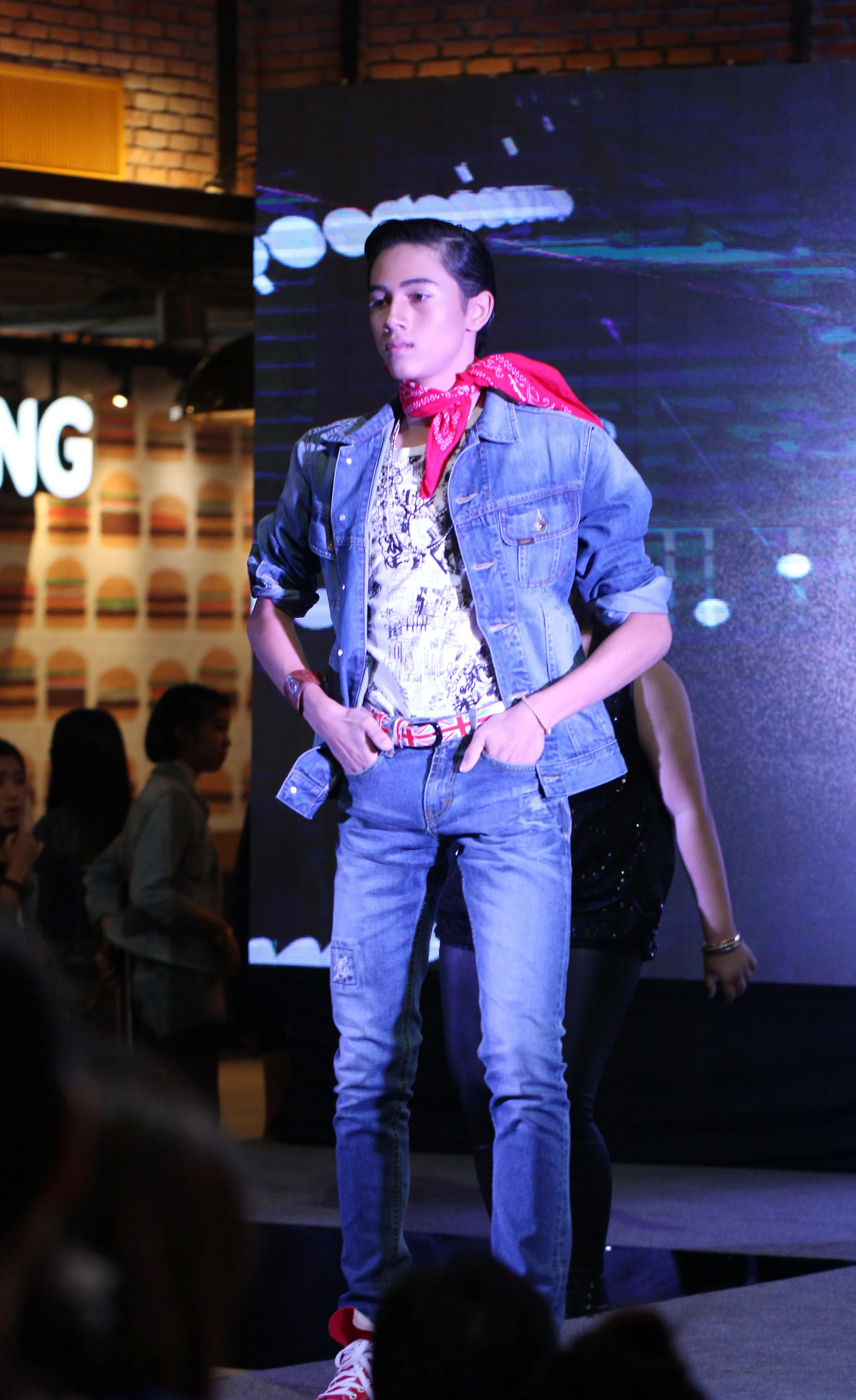 2016 Monkey Town Modeling Cokie in Bangkok (67).JPG