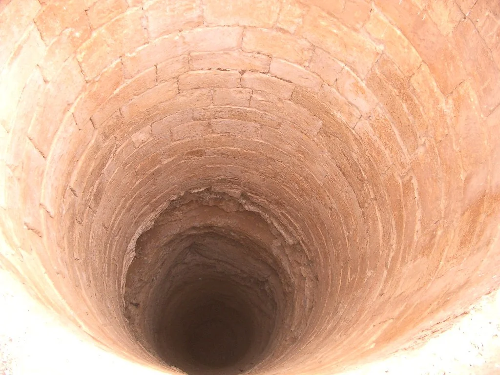 CASTLE LOOP-QUSAYR AMRA (11).JPG