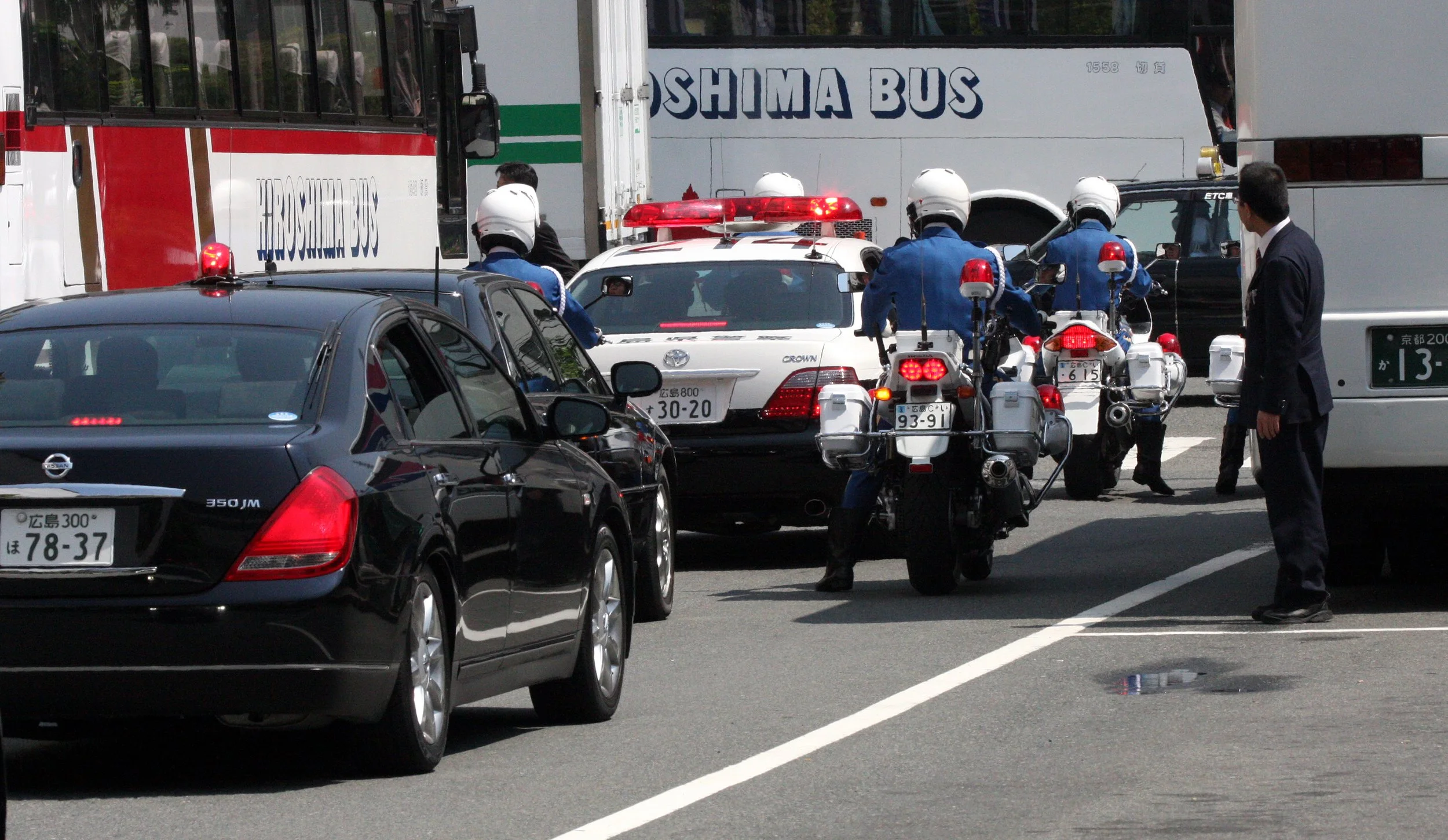 HIROSHIMA - MAY 2009 - PREPARING FOR PUTIN'S VISIT.JPG