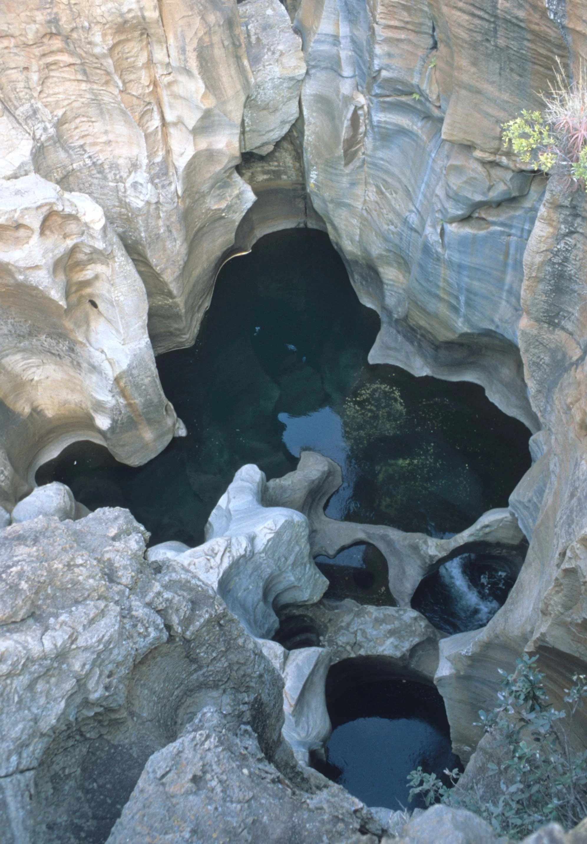 KRUGER - MPUMALANGA POTHOLES A1.jpg