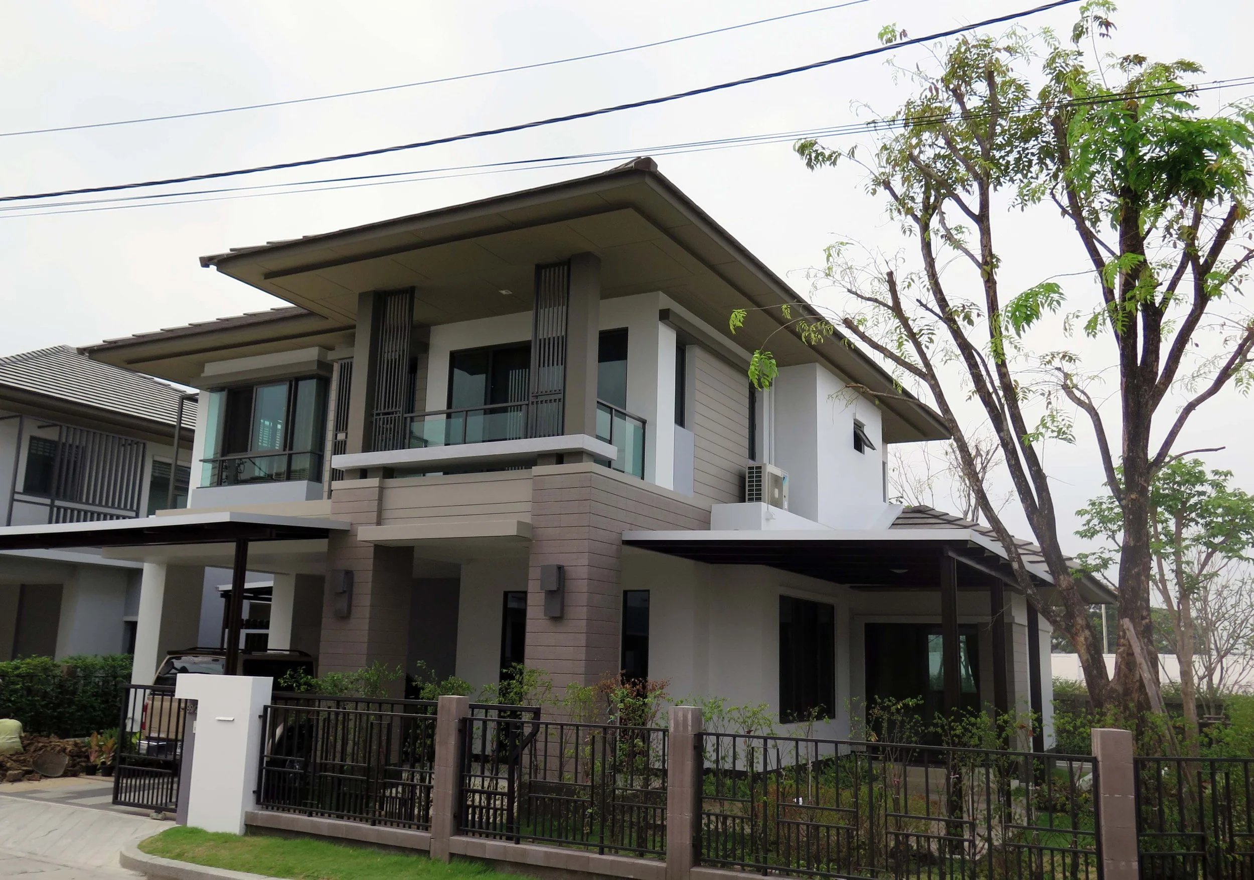 2013 Nonthaburi Setthasiri House and Nonthaburi Neighborhood (6).JPG