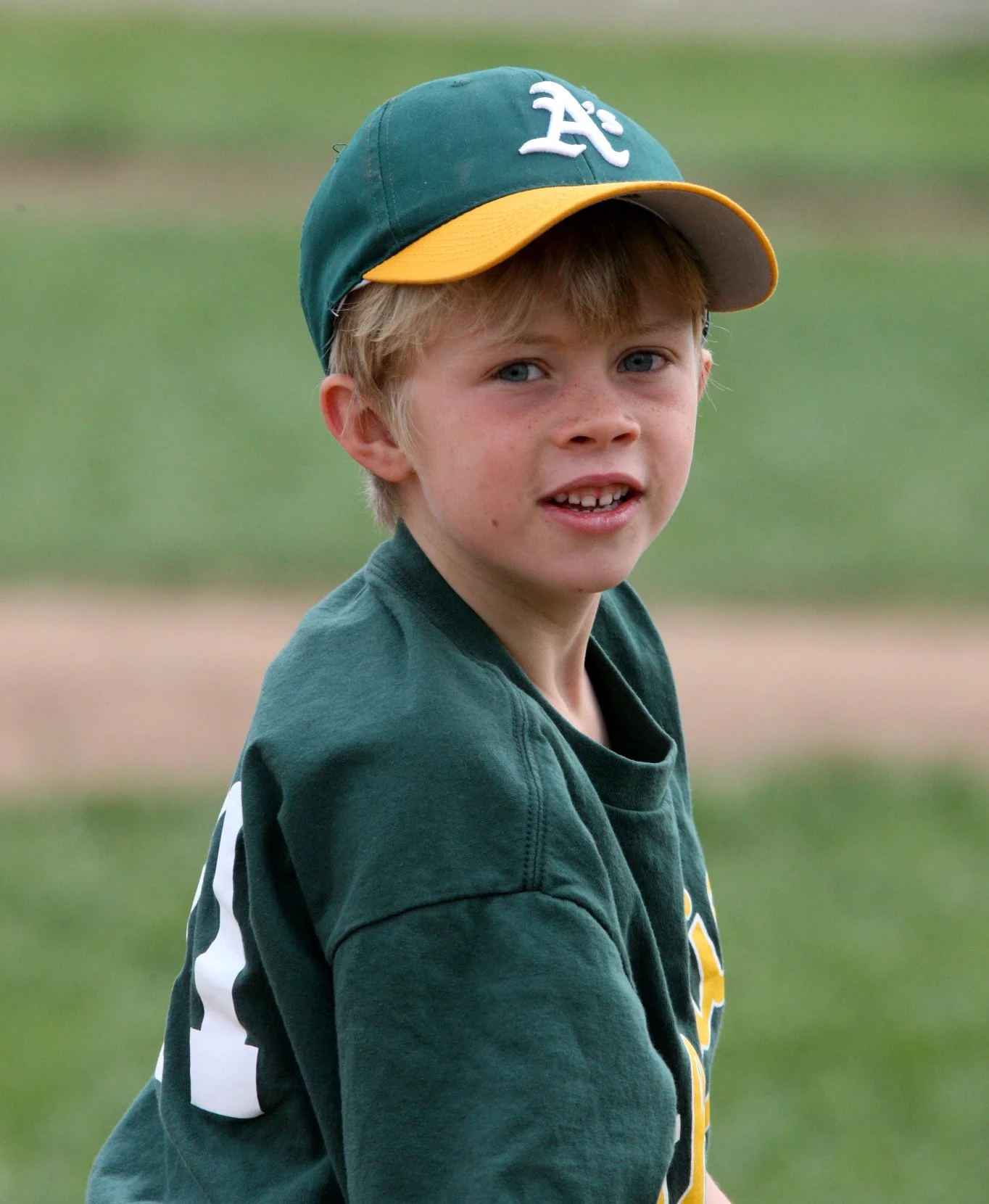 2010-4-10 ETHAN'S BIG GAME - SACRAMENTO - ROADTRIP 2010 (24).JPG