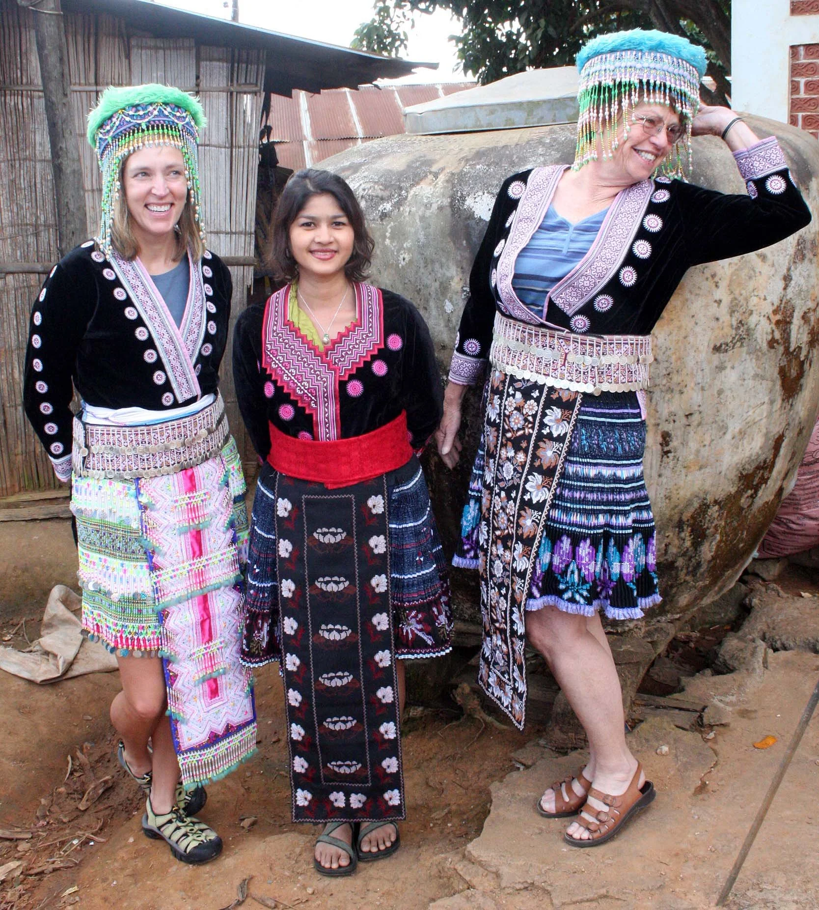 HILLTRIBE - HMONG VILLAGE - MAE RIM - YING MI - CHRISTMAS IN THAILAND TRIP 2008 (23).JPG