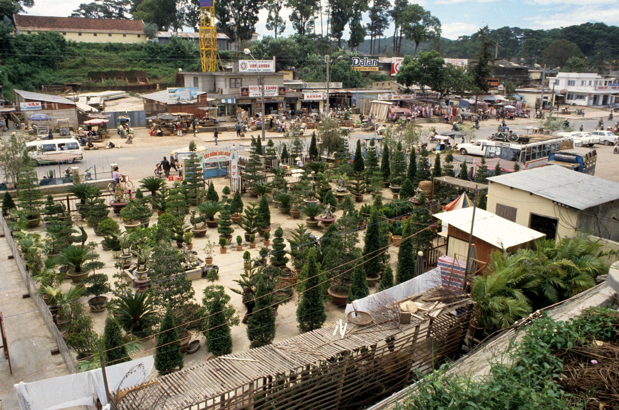 DALAT - MARKET SCENES 1994 (11).jpg