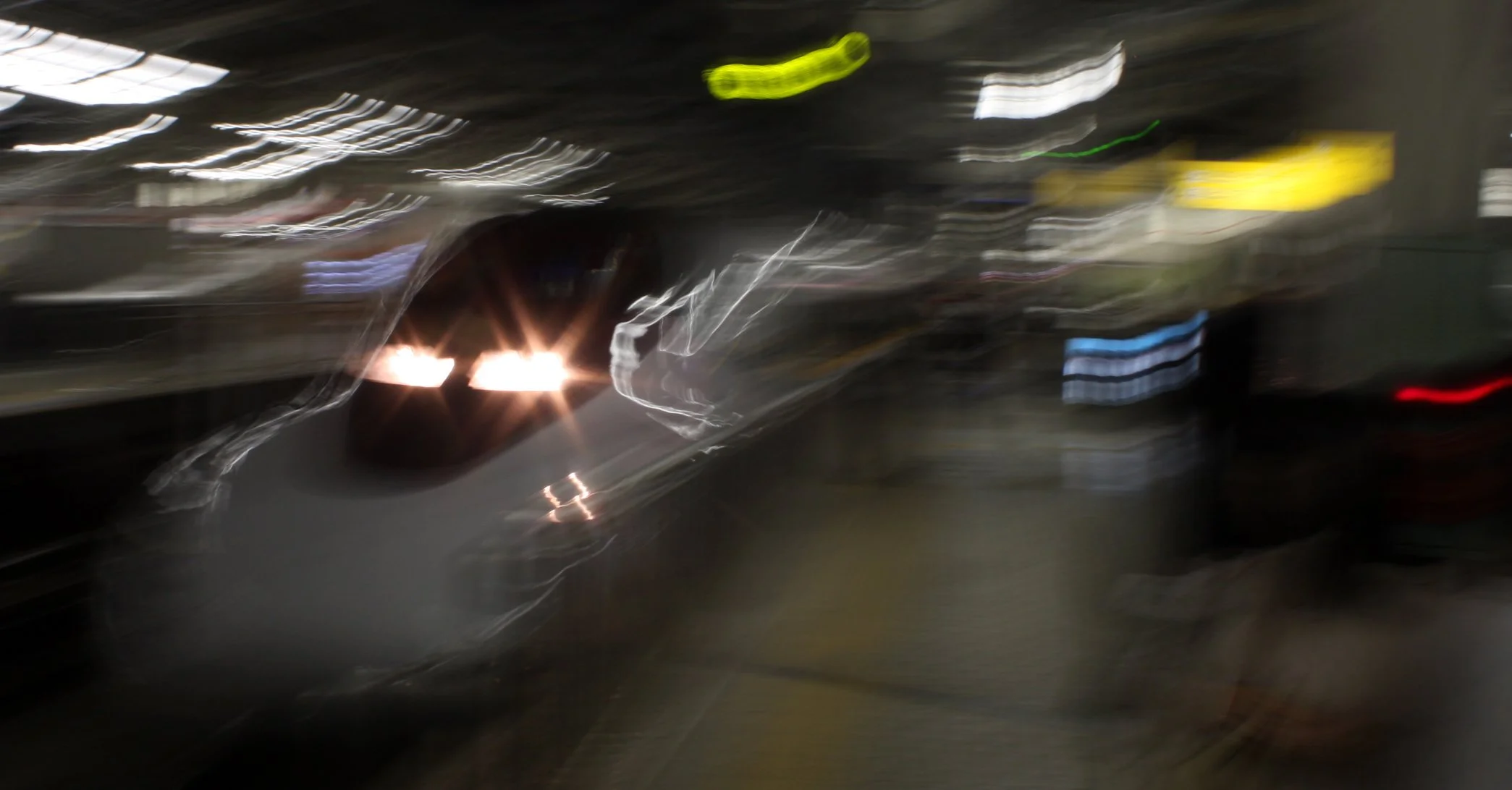 HIROSHIMA - MAY 2009 - SHINKANSEN SCENES (14).JPG