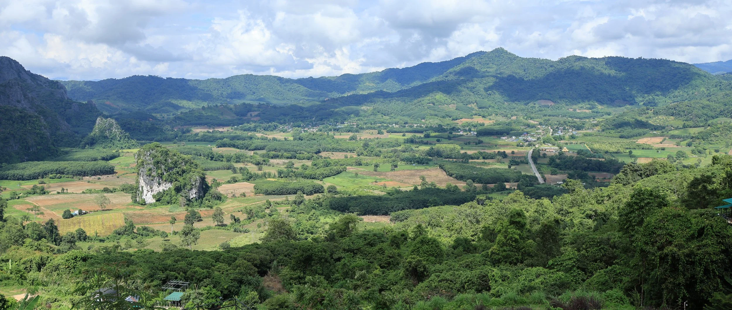 Phu Langka Viewpoint - Phayao Province Thailand (8).jpg