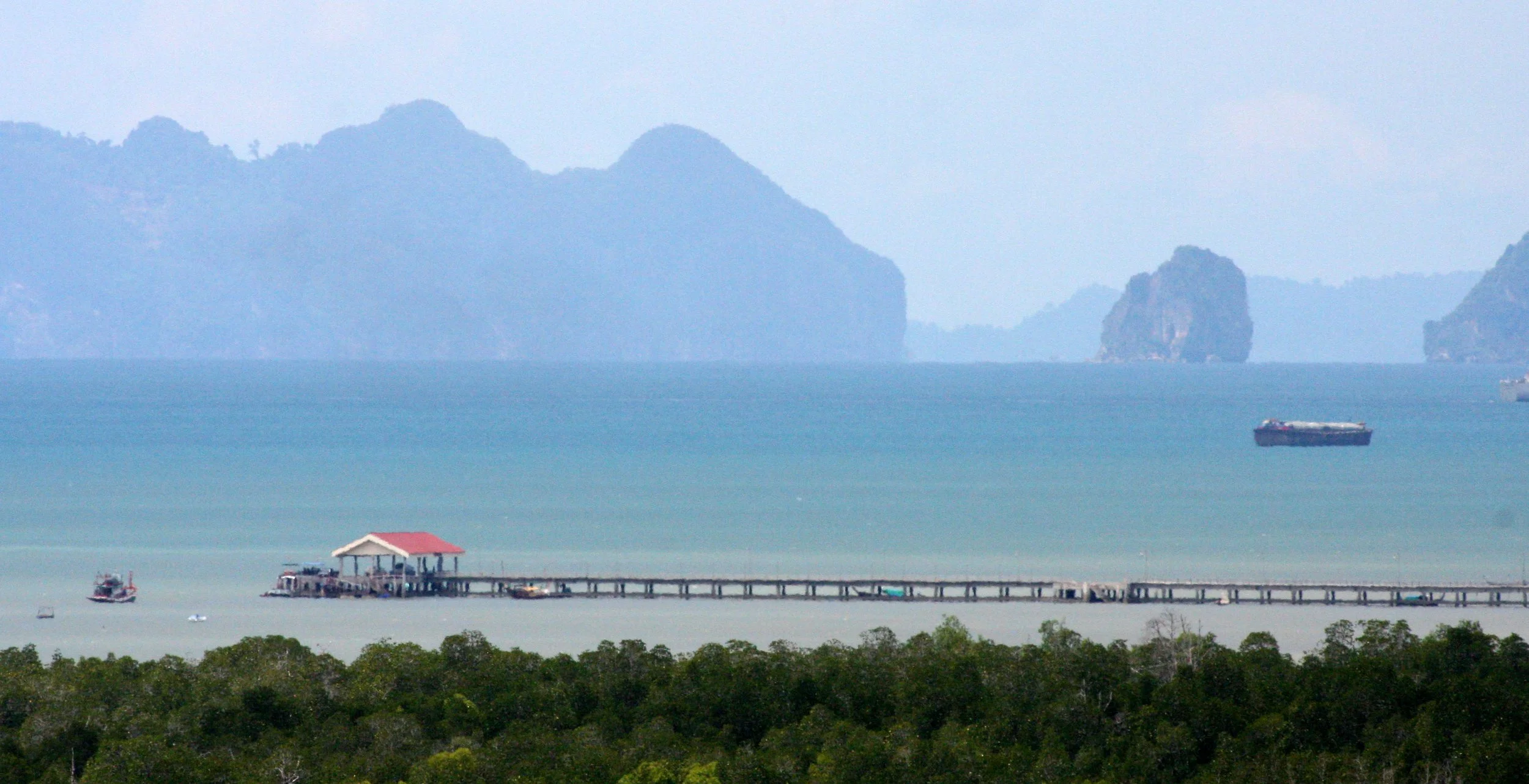 KOH LANTA - 2008 - HANGING ON THE ISLANDS (49).JPG