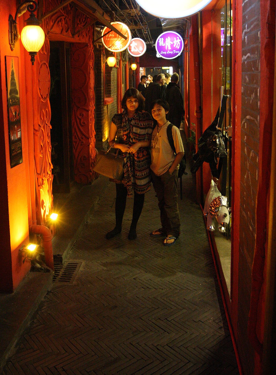 26-10-12 COKE'S 50TH B-DAY AT TAIKANG LU SHANGHAI - CLOUD RESTAURANT (39).JPG