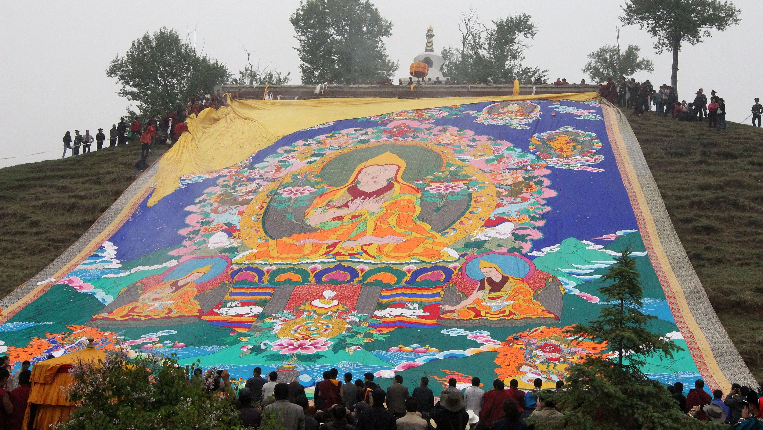 KUMBUM MONASTERY - QINGHAI - SUNNING BUDDHA FESTIVAL 2013 (212).JPG