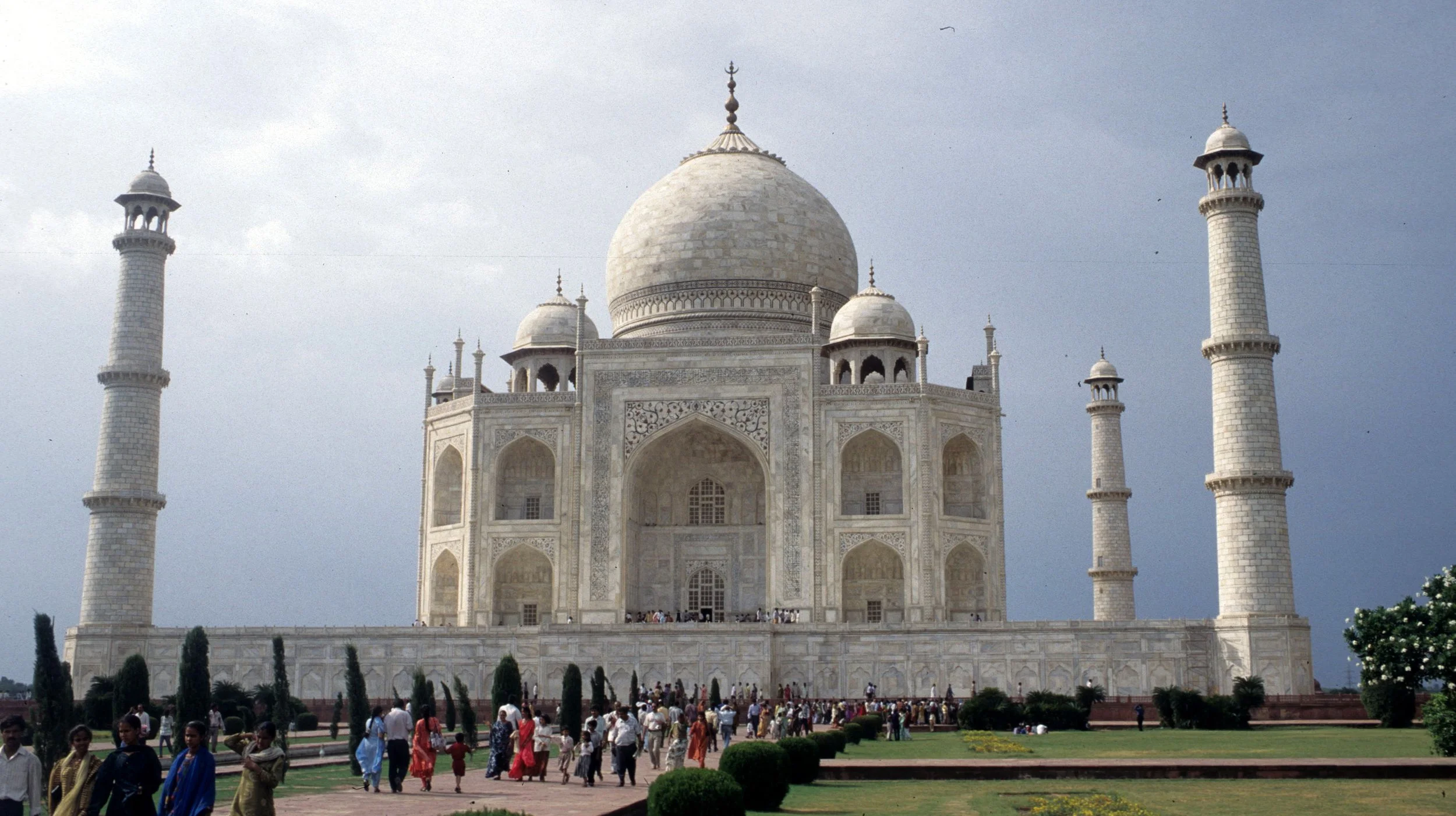 INDIA - AGRA - TAJ MAHAL J.jpg