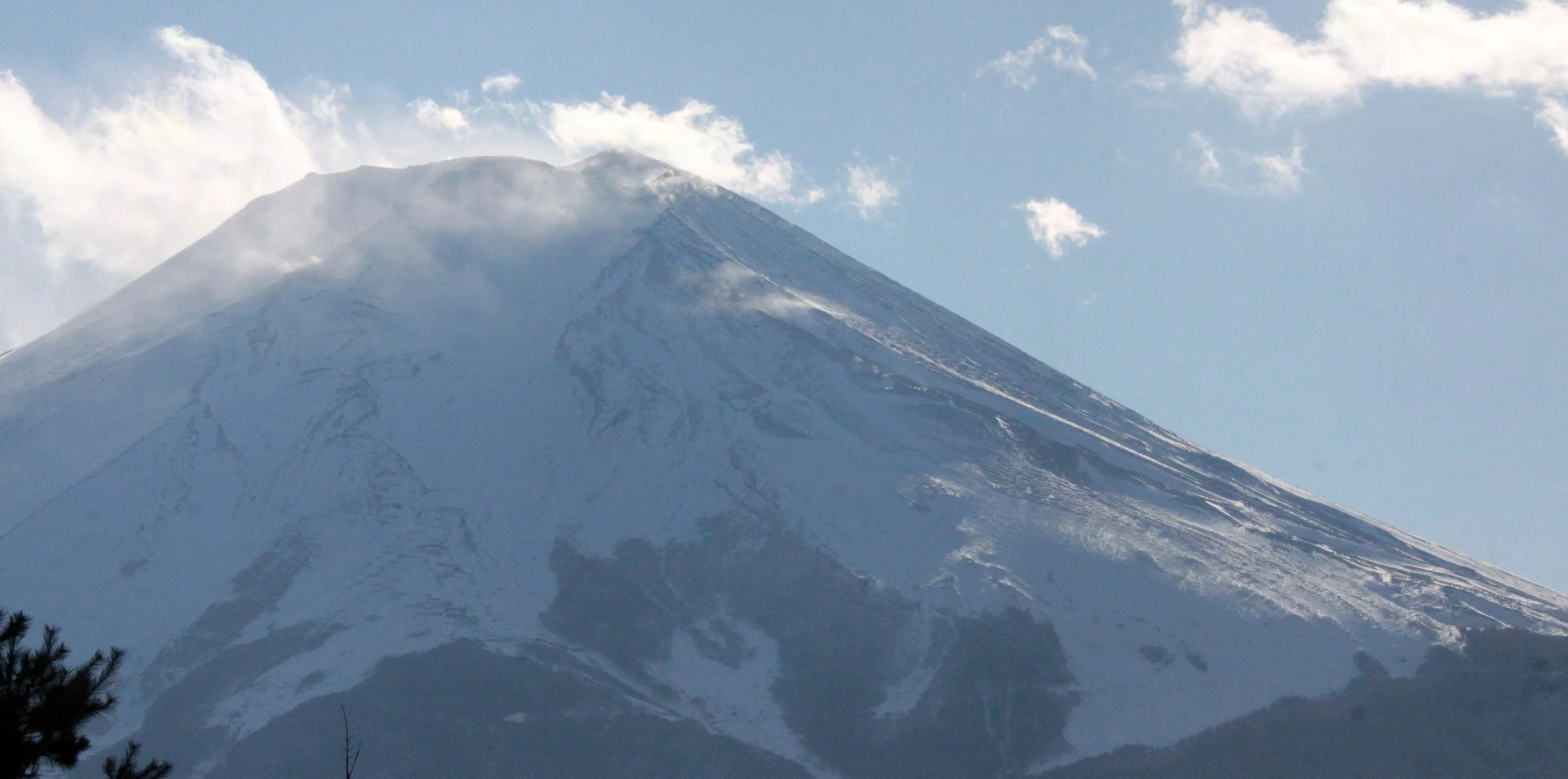 MOUNT FUJI - AS SEEN FROM FUJINOMIYA JAPAN (8).JPG