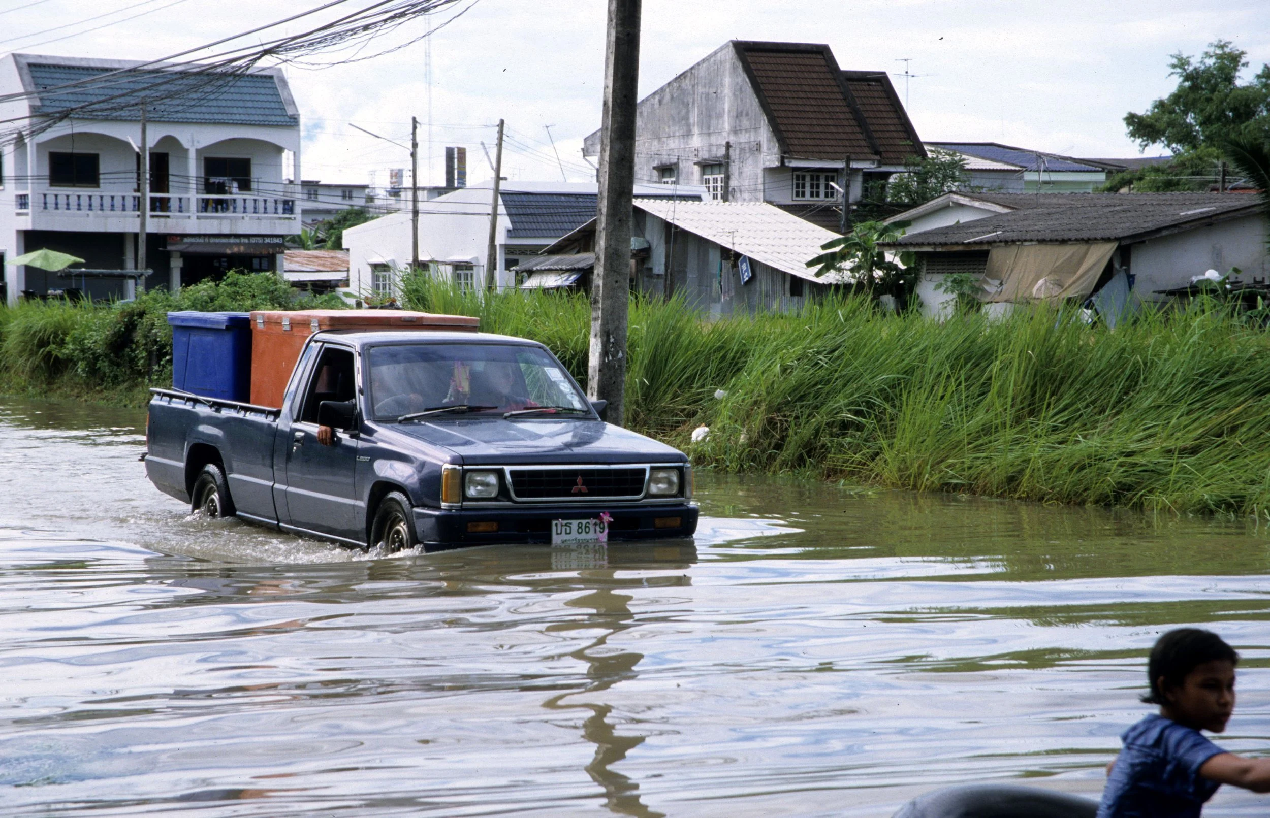 2009 Nakhonsithammarat Thailand with Family & Floods (21).jpg