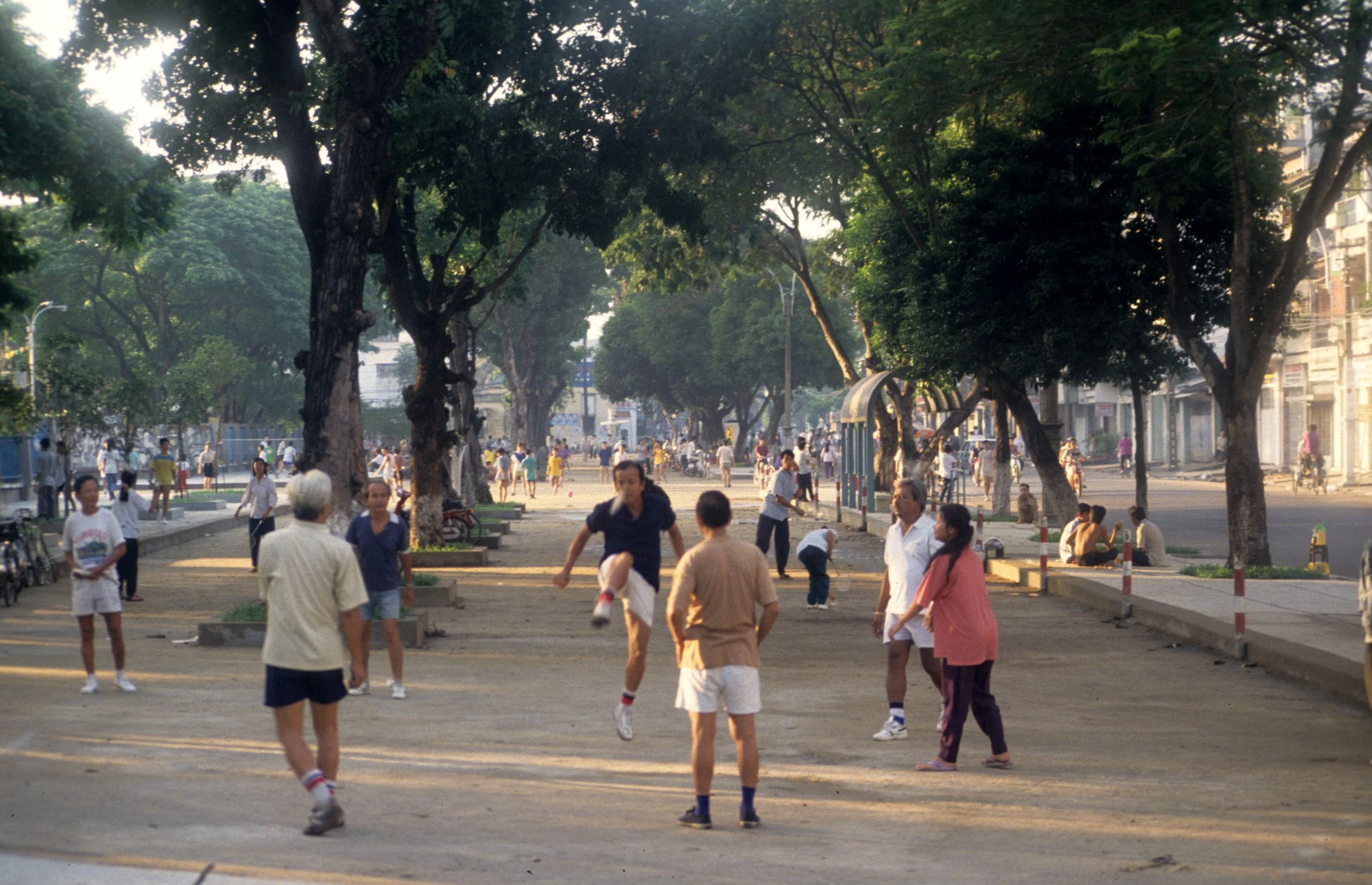 SAIGON - CITY SCENES IN 1994 (18).jpg