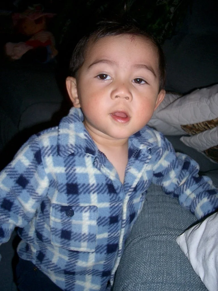 2003-11-16 COKIE PLAYING AT HOME (12).JPG
