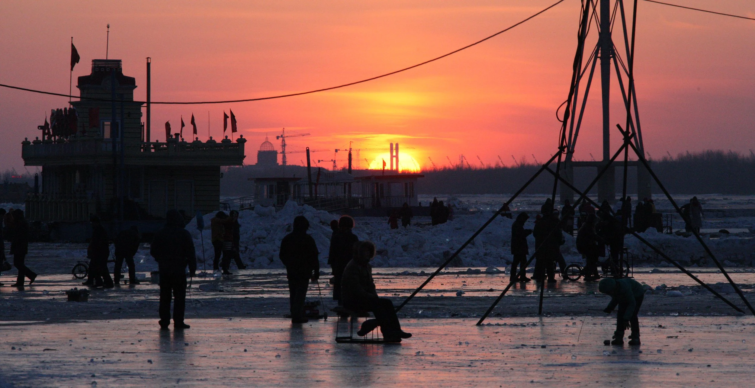SONGHUA RIVER HARBIN CHINA - ACTIVITY ZONE! (56).JPG