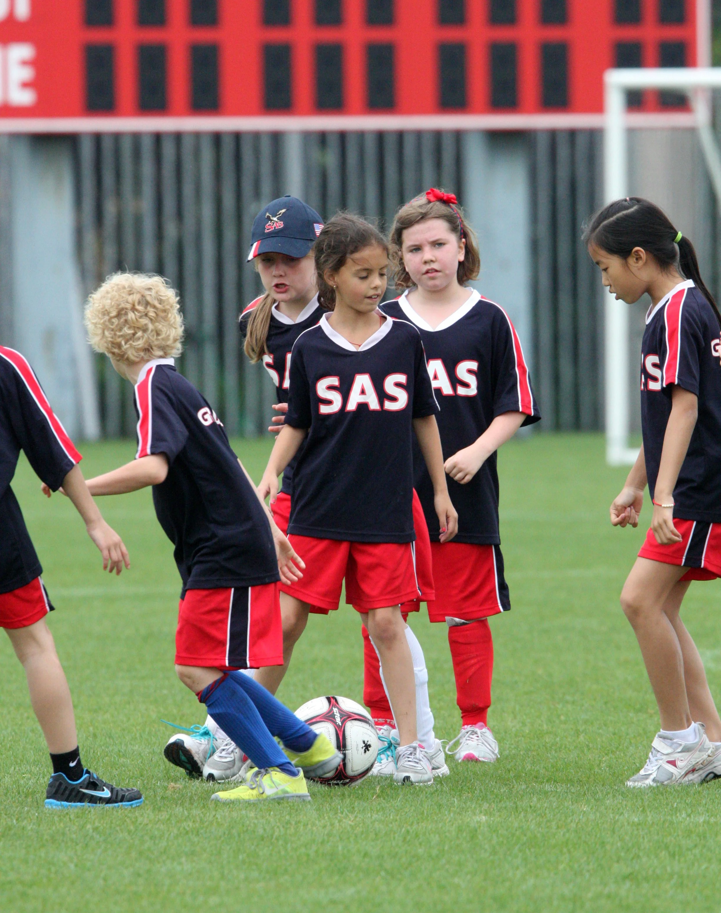 3RD SOCCER GAMES 2012 (83).JPG