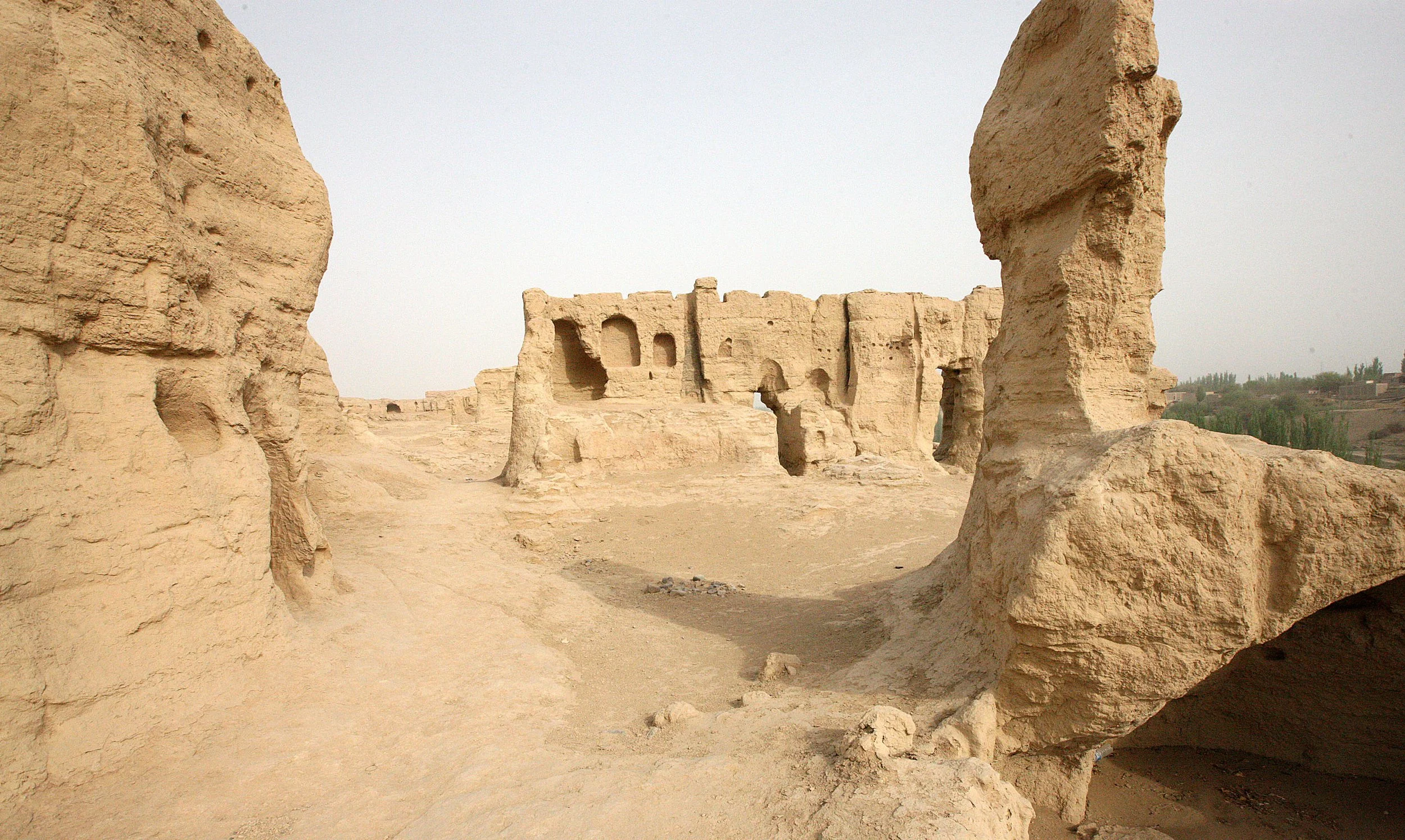 TURPAN - JIAOHE RUINS - XINJIANG CHINA (15).JPG