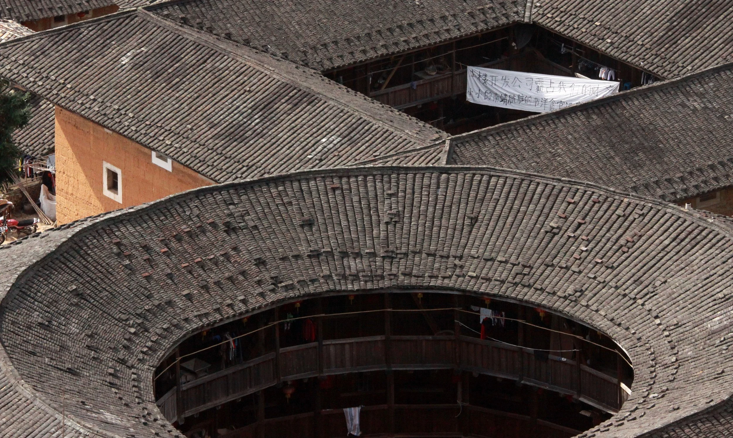 TIANLOUKENG HAKKA CLUSTER - FUJIAN CHINA (21).JPG