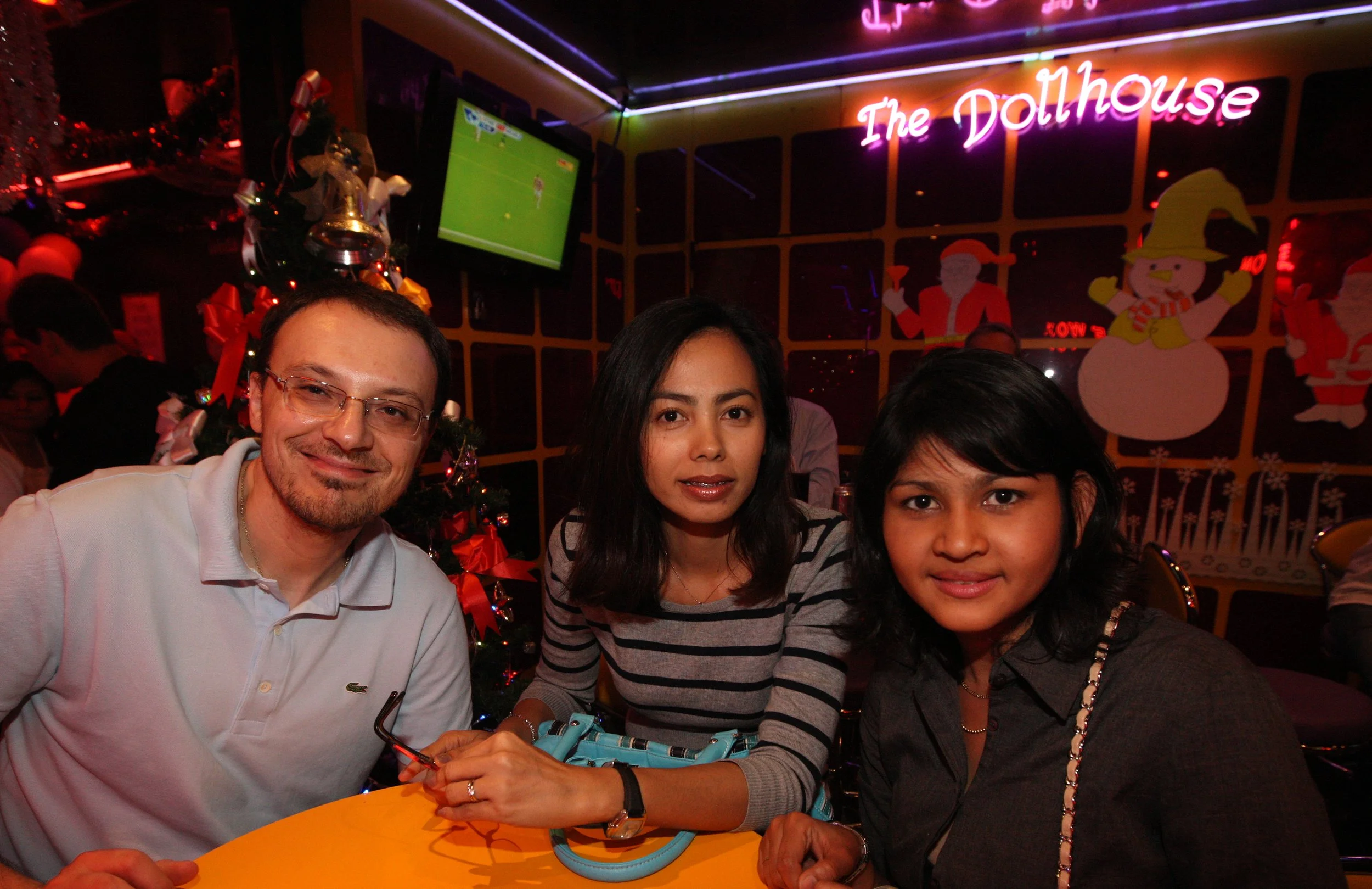 2012 Bangkok New Year's Eve on Soi Cowboy (12).JPG