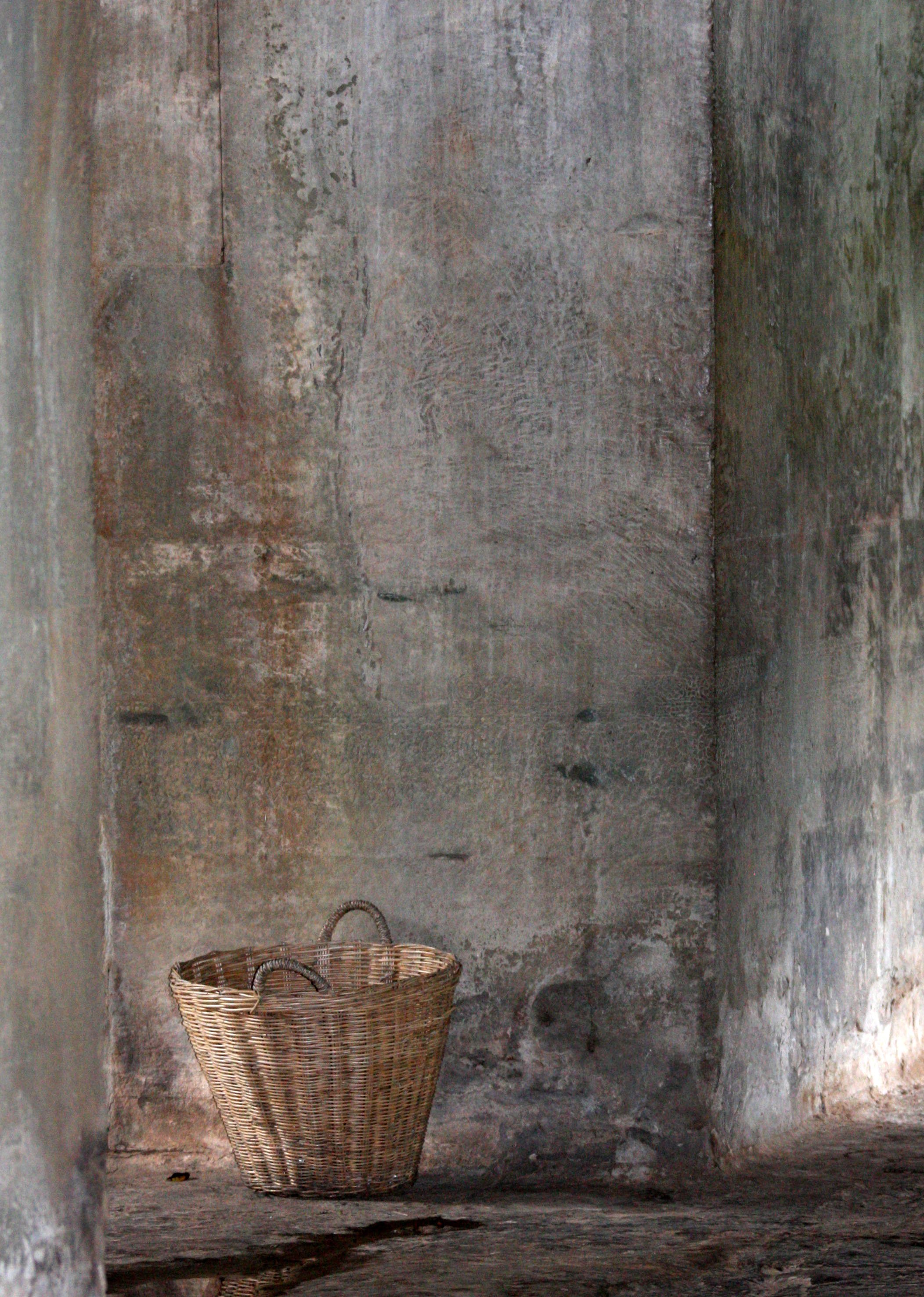 ANGKOR WAT CAMBODIA - JULY 2010 (11).JPG