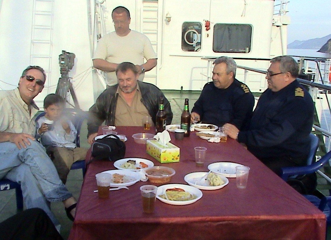 COMMANDER ISLANDS - DECK PARTY (9).JPG