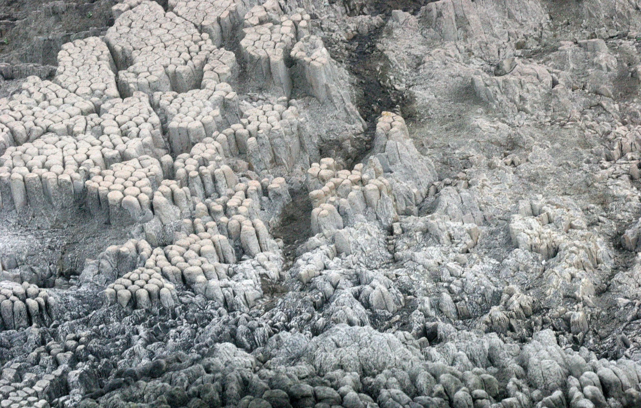 KURIL ISLANDS - VIEWS LANDSCAPES AND GEOLOGY (86).jpg