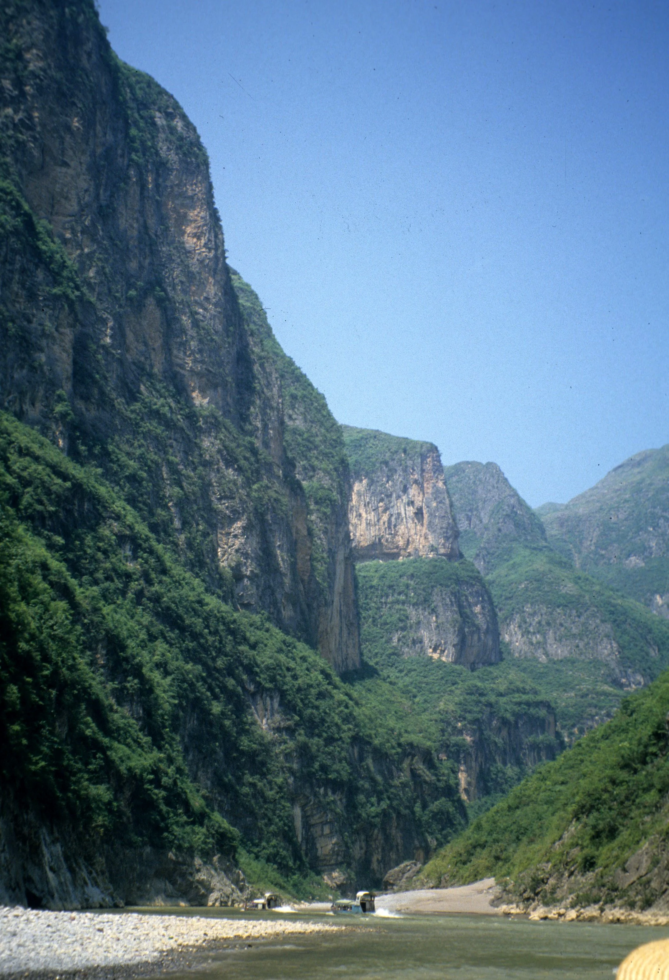 YANGTZE - LITTLE GORGE TRIBUTARY (26).jpg