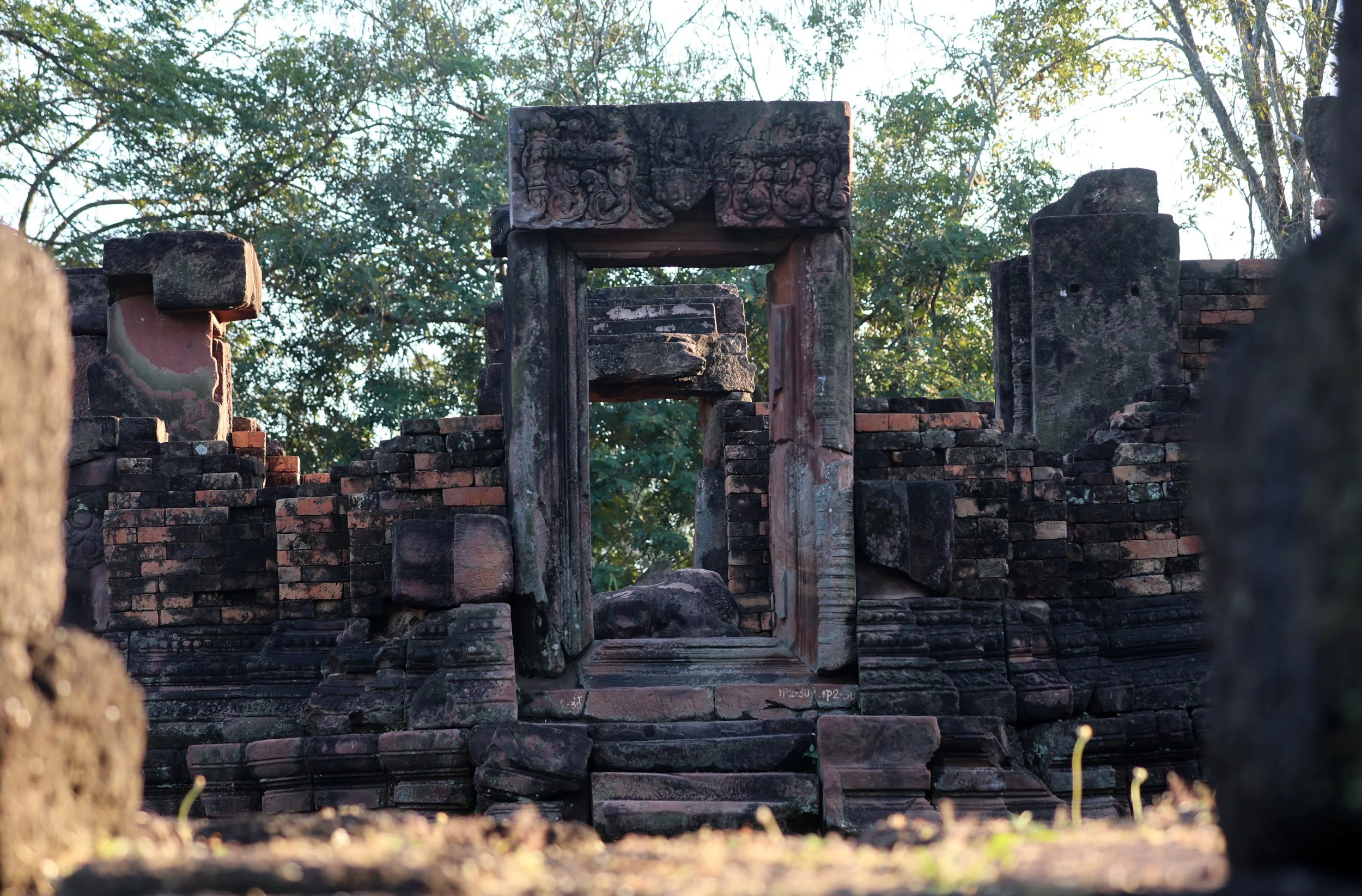 Wat Burapha Ku Ka Singh - Roi Et (13).jpg
