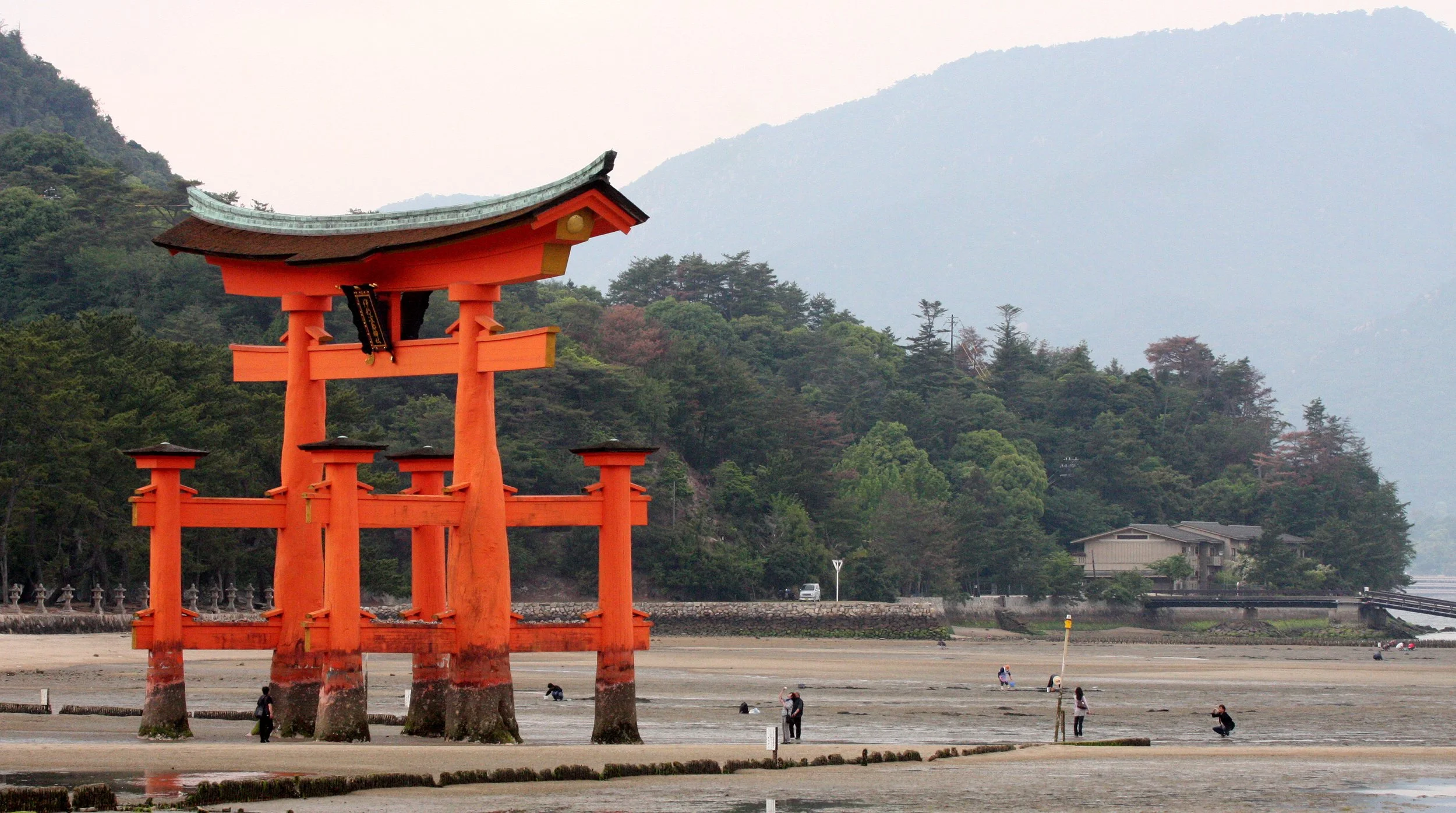 MIYAJIMA - MAY 2009 - SCENES AND LANDSCAPES (22).JPG