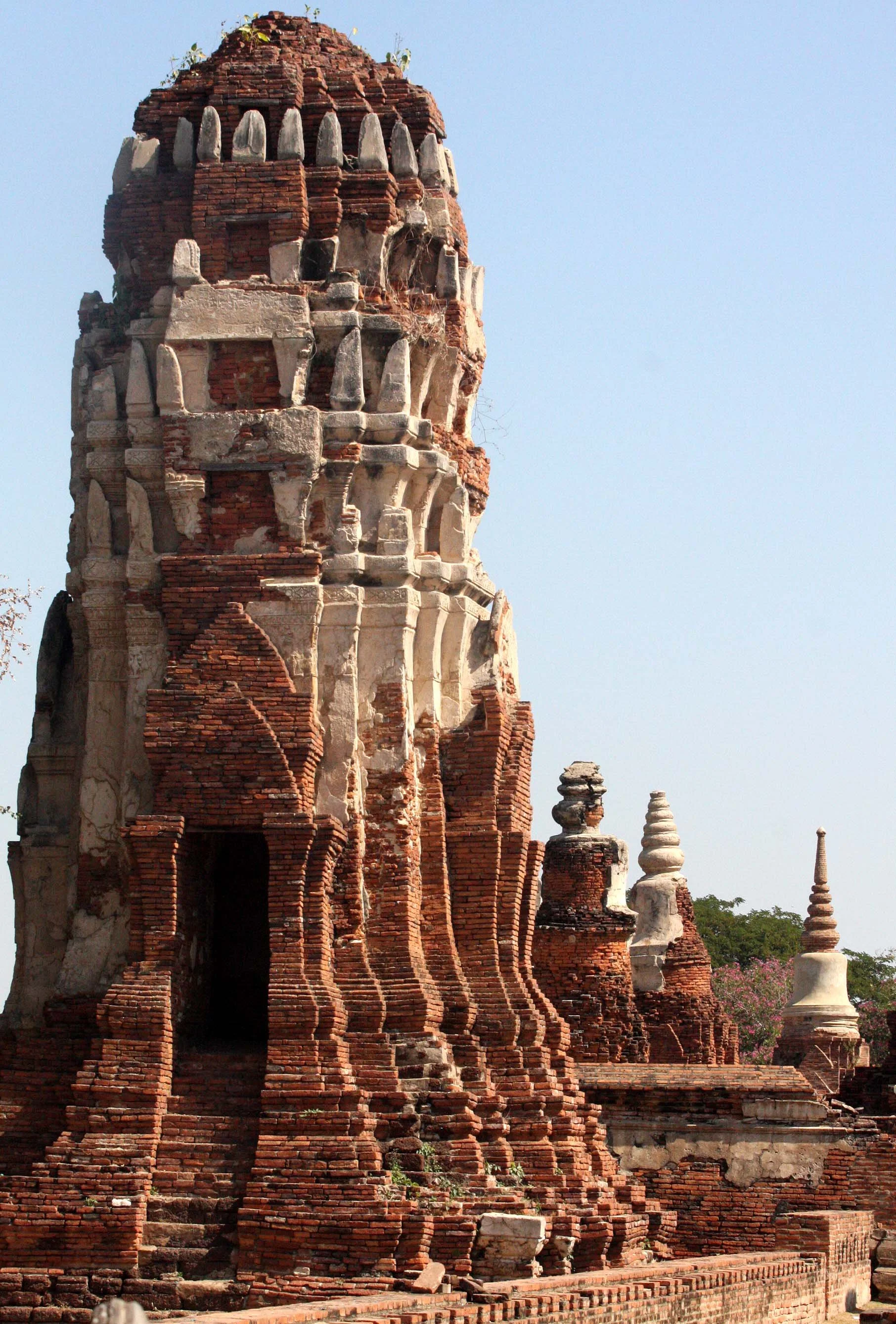 AYUDTHAYA - WAT MAHATAT - CHRISTMAS IN THAILAND TRIP 2008 (14).JPG