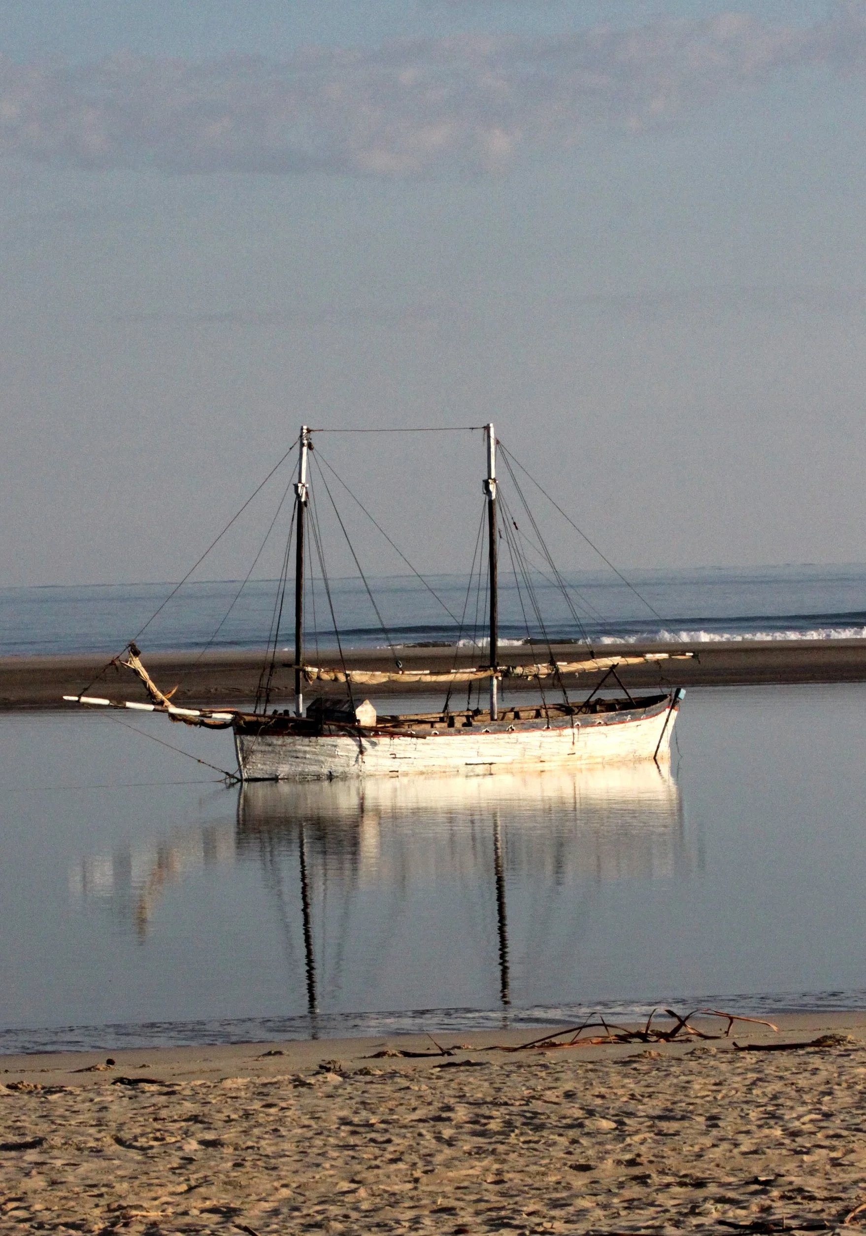 MORONDAVA - BEACH SCENES - MADAGASCAR (19).JPG