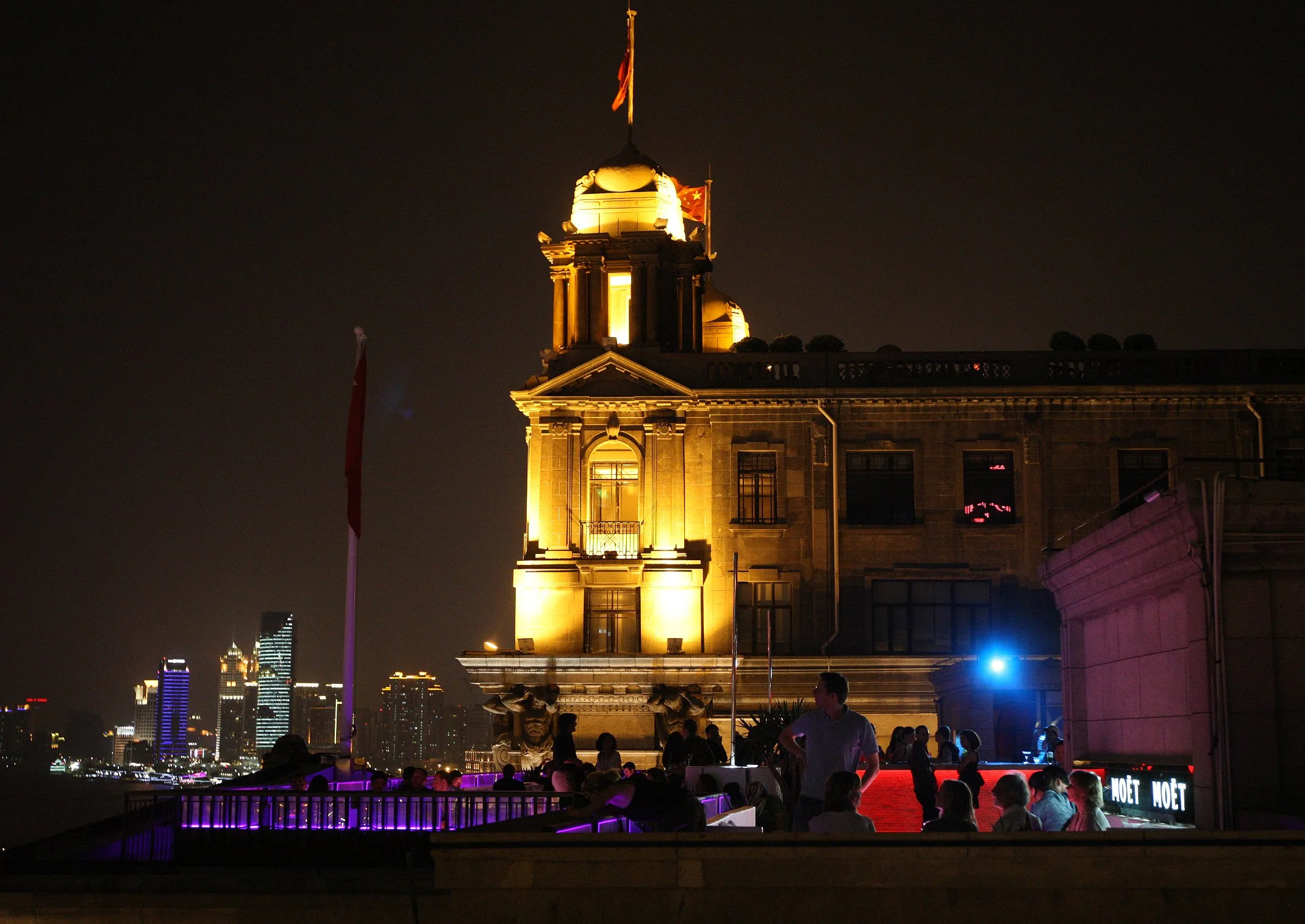 2011-4-29 NIGHT AT SHOOK AT 19 BUND SHANGHAI (240).JPG