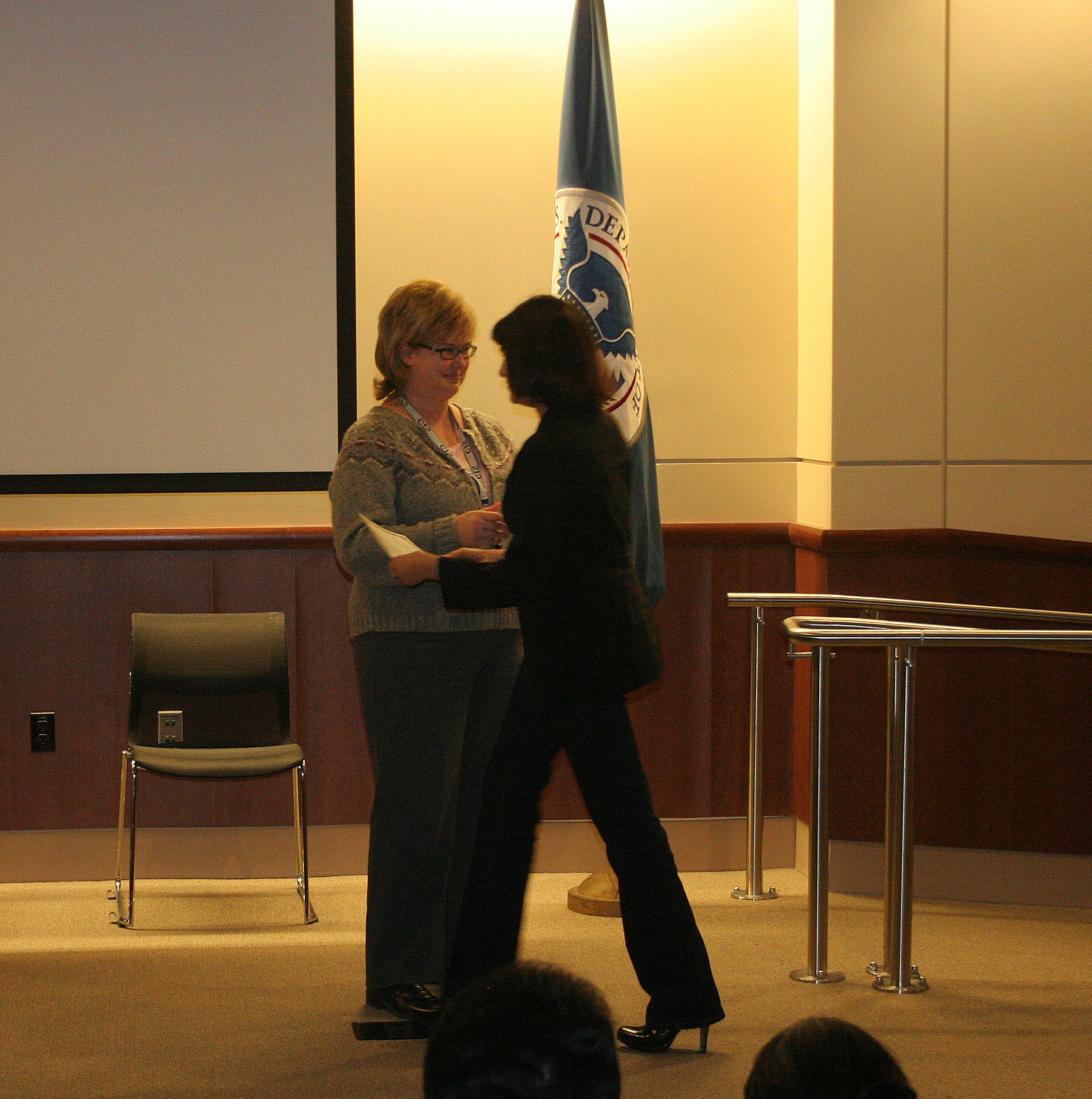 2008-1-28 SOMS CITIZENSHIP CEREMONY IN SEATTLE (11).jpg