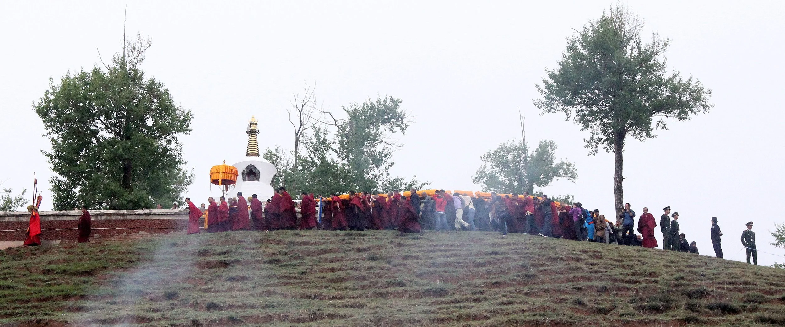 KUMBUM MONASTERY - QINGHAI - SUNNING BUDDHA FESTIVAL 2013 (177).JPG