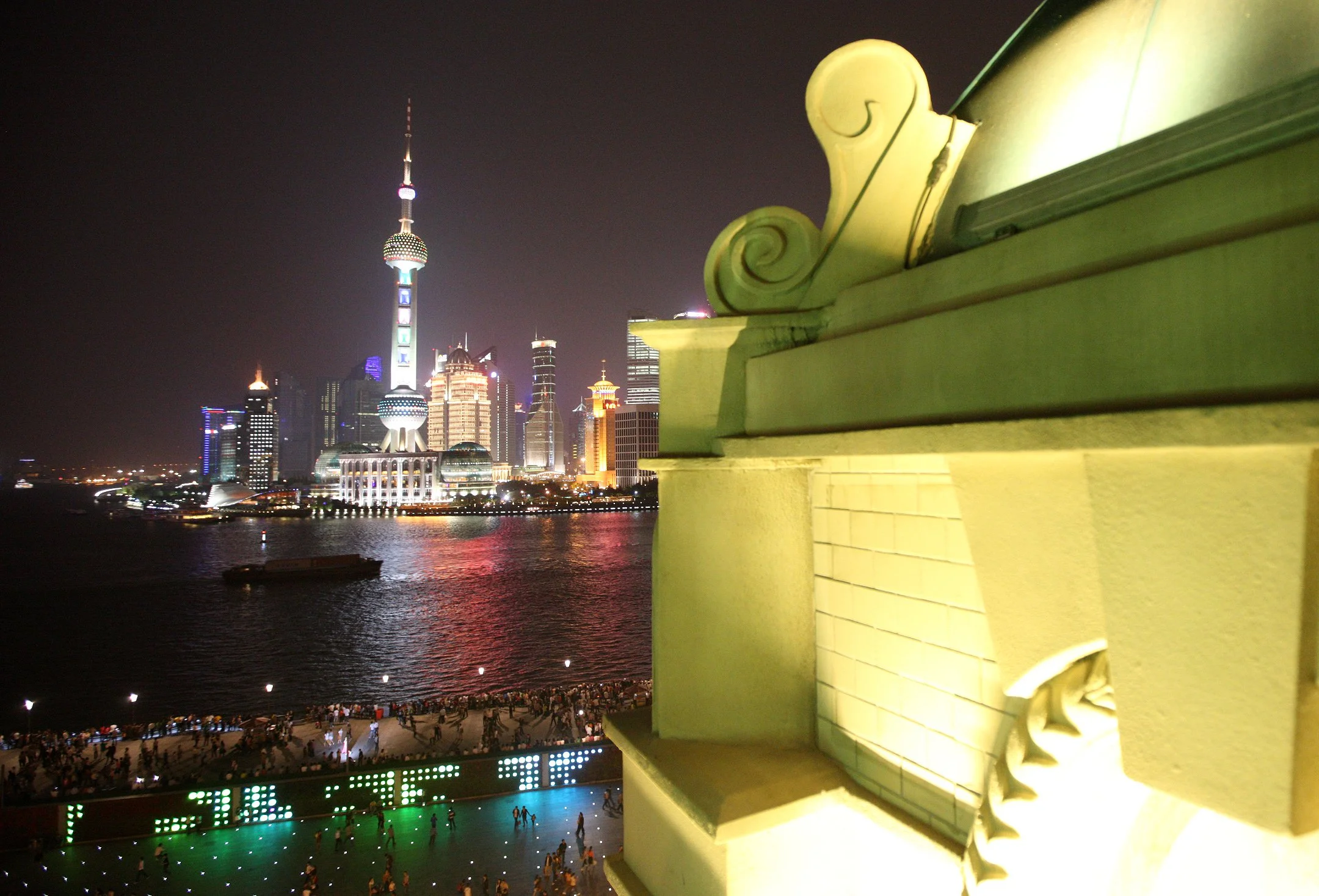 2011-4-29 NIGHT AT SHOOK AT 19 BUND SHANGHAI (207).JPG