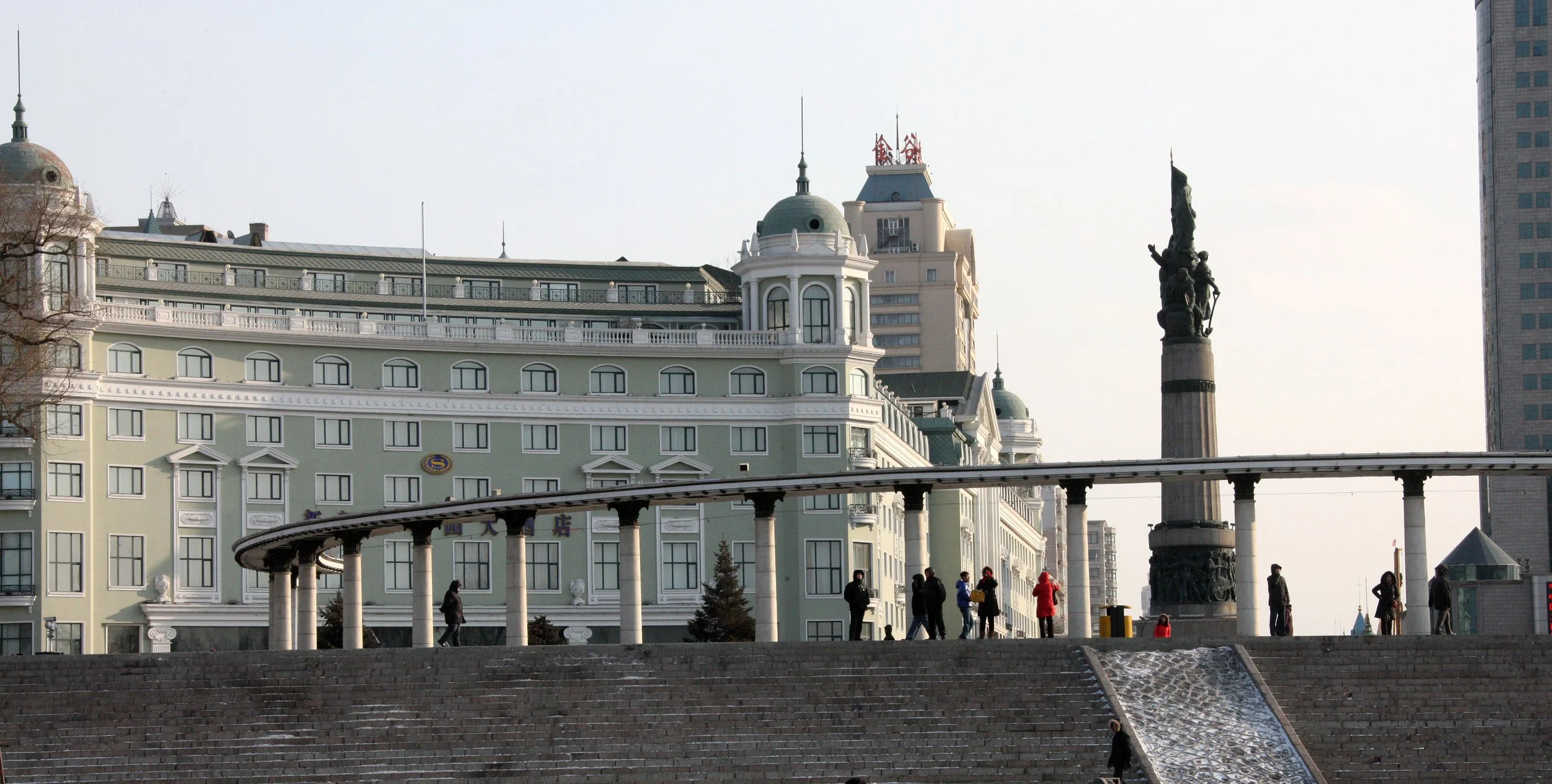 SONGHUA RIVER HARBIN CHINA - ACTIVITY ZONE! (10).JPG