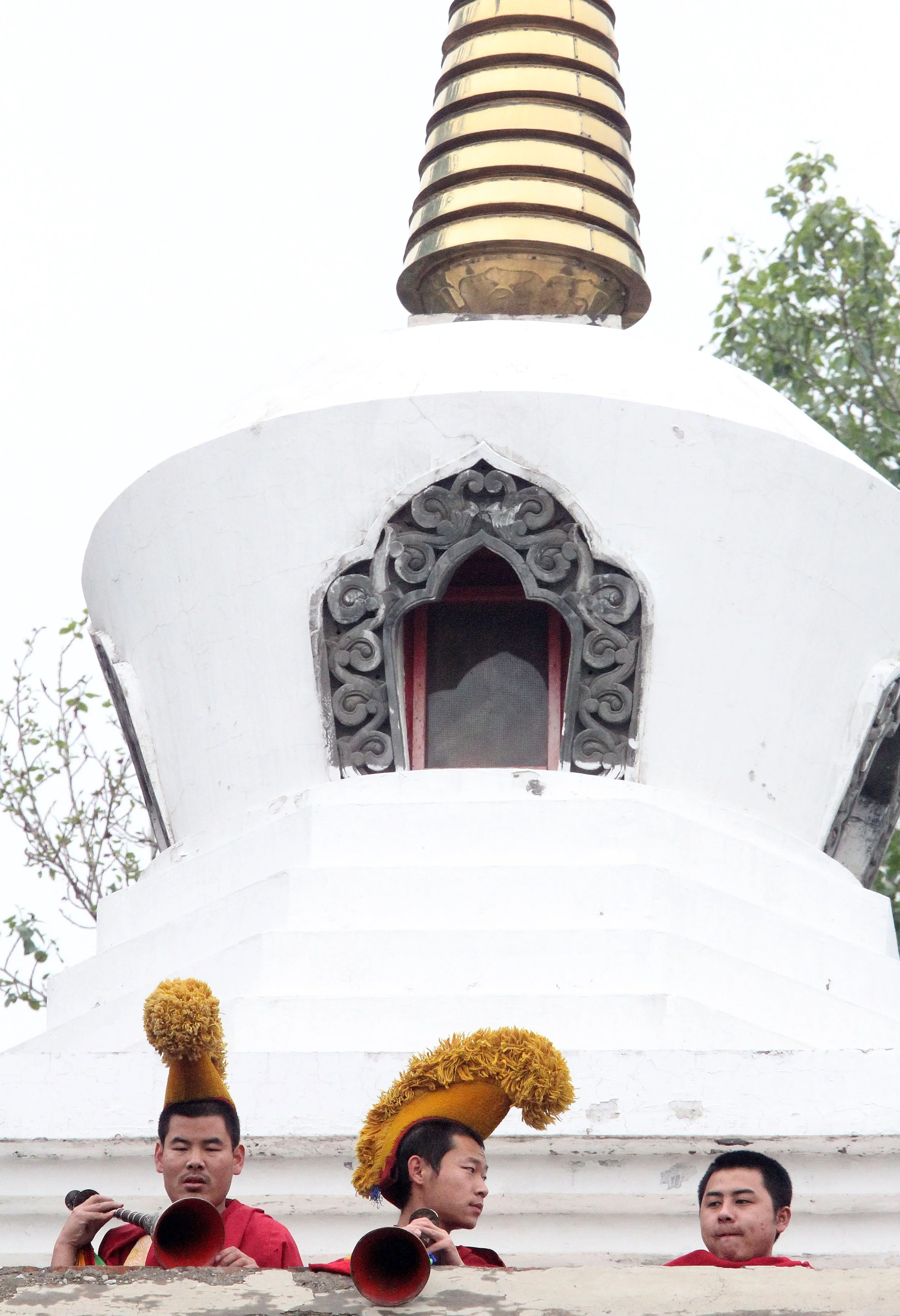 KUMBUM MONASTERY - QINGHAI - SUNNING BUDDHA FESTIVAL 2013 (165).JPG