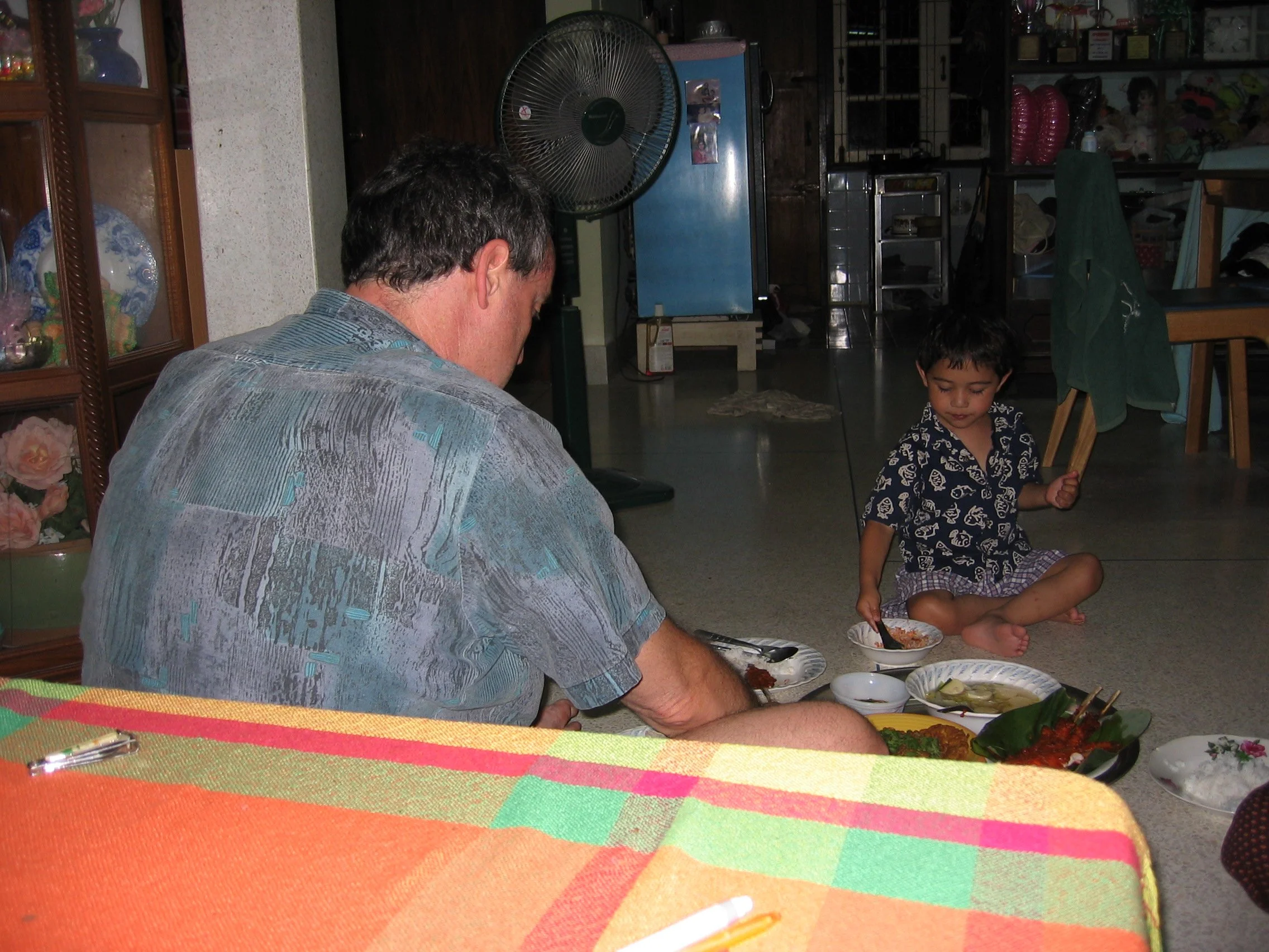 2005 Nakhonsithammarat with Family (81).jpg